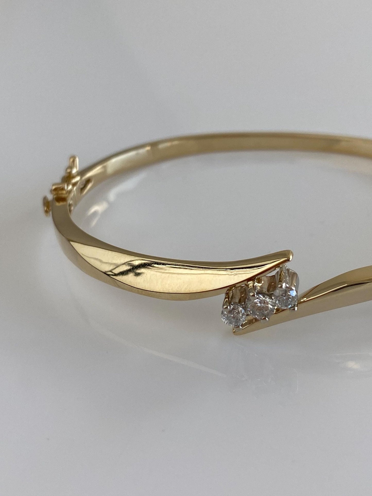 Vintage Solid 14k White & Yellow Gold Diamonds Bangle Bracelet - 7 Inches
