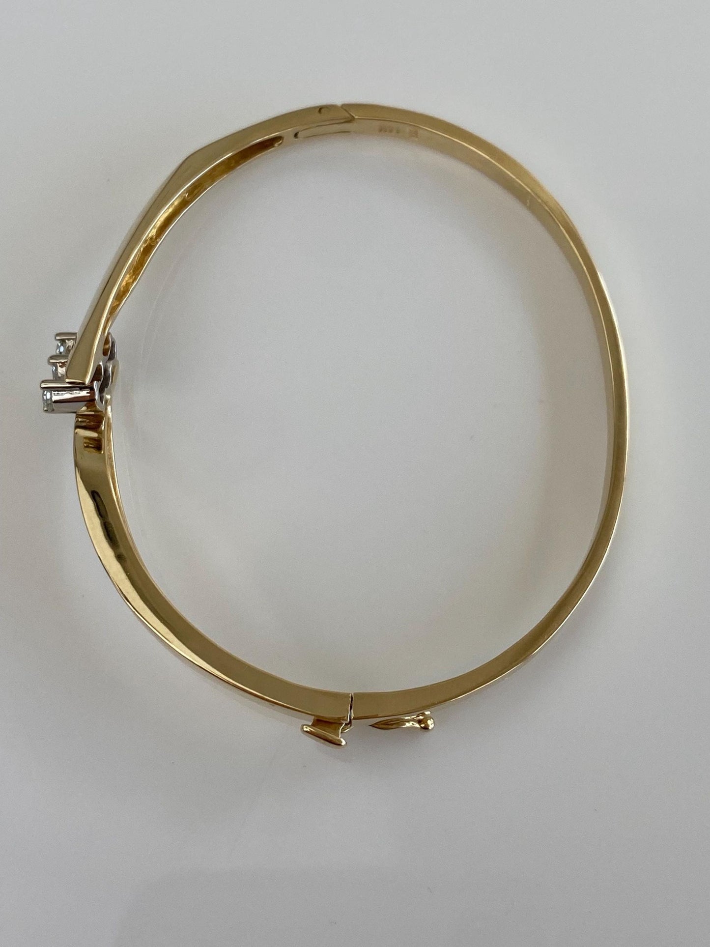 Vintage Solid 14k White & Yellow Gold Diamonds Bangle Bracelet - 7 Inches
