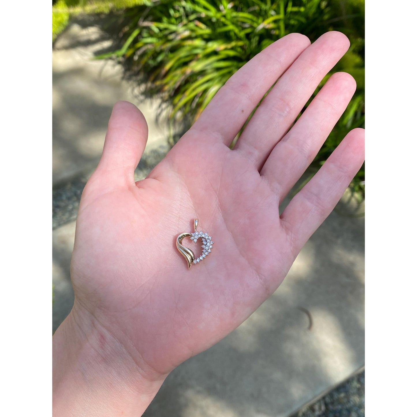 Vintage Solid 10k Yellow Gold Diamond Heart Charm