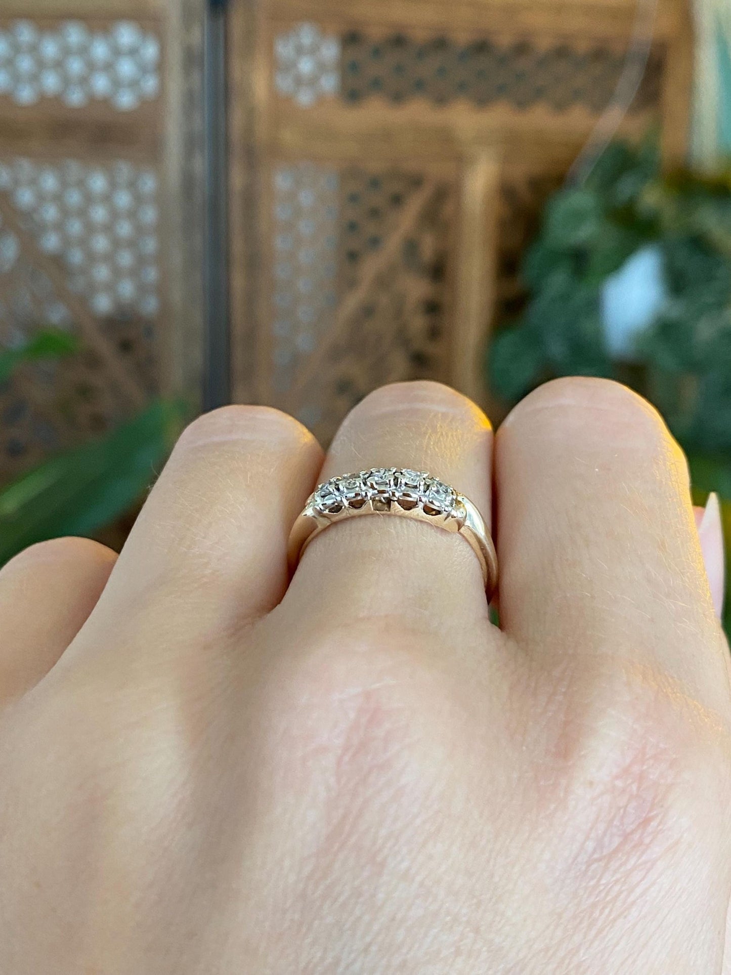 Vintage Solid 14k White & Yellow Gold Diamond Ring Band - Size 6.75