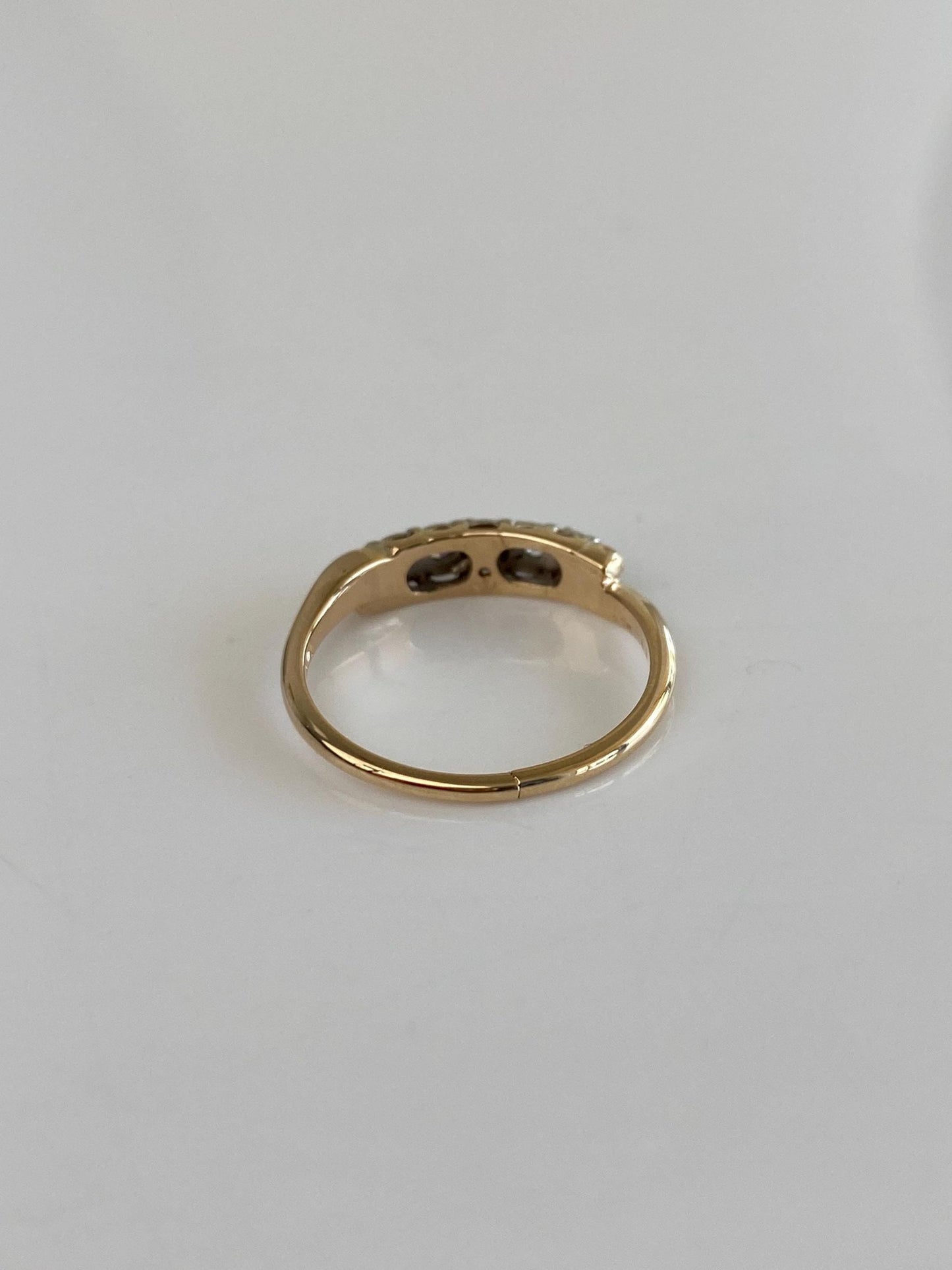 Vintage Solid 14k White & Yellow Gold Diamond Ring Band - Size 6.75