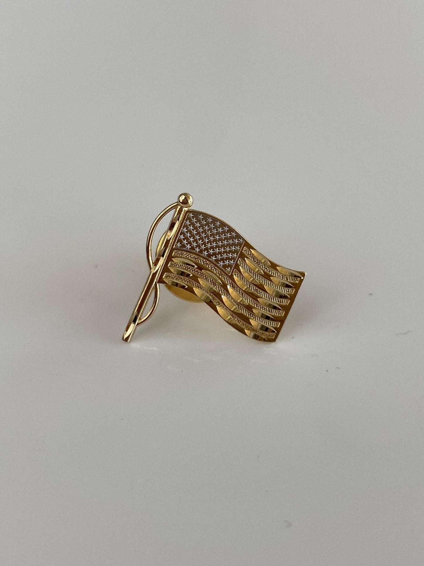 Vintage Solid 14k White & Yellow Gold American Flag Pin