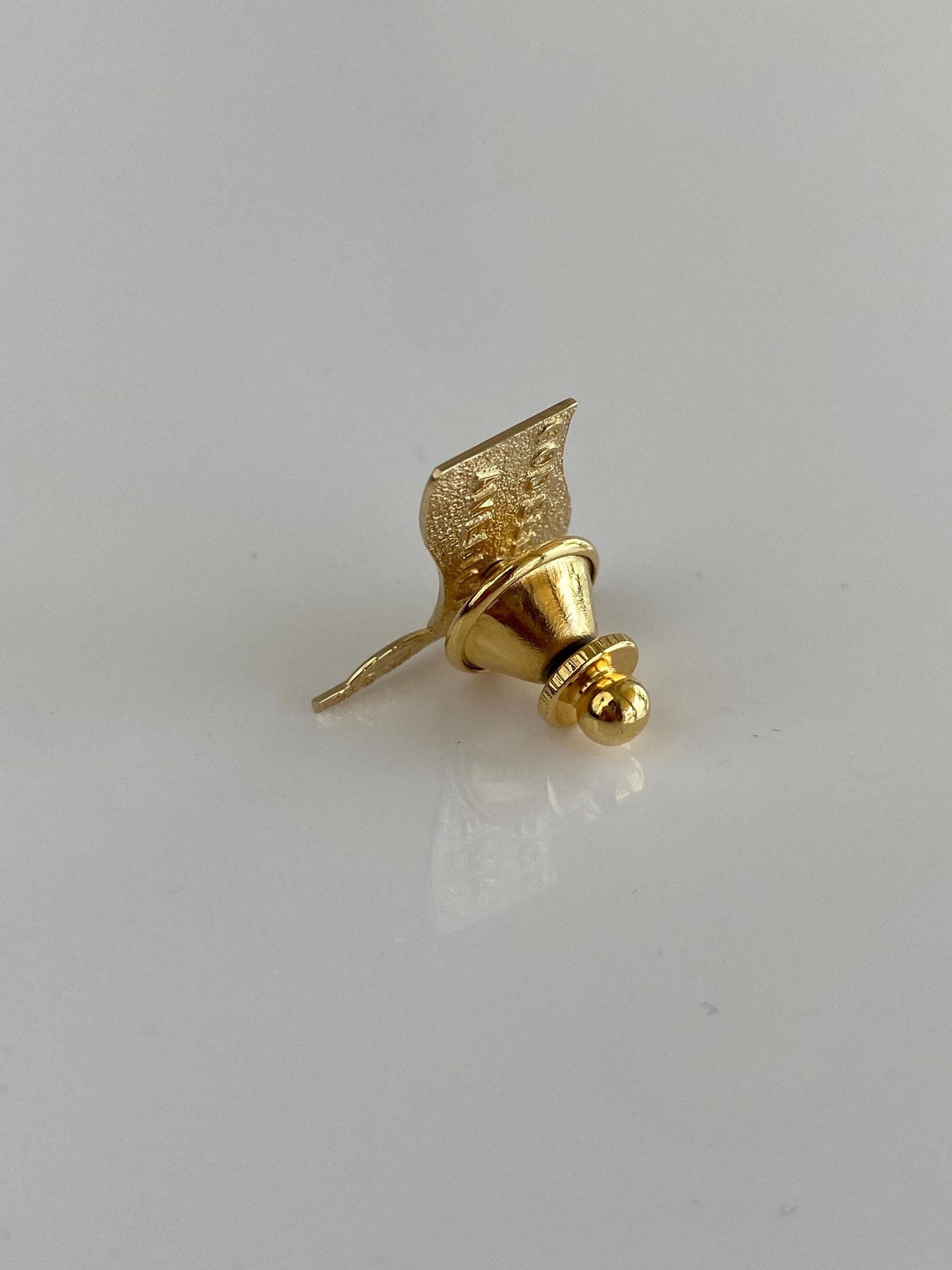 Vintage Solid 14k White & Yellow Gold American Flag Pin