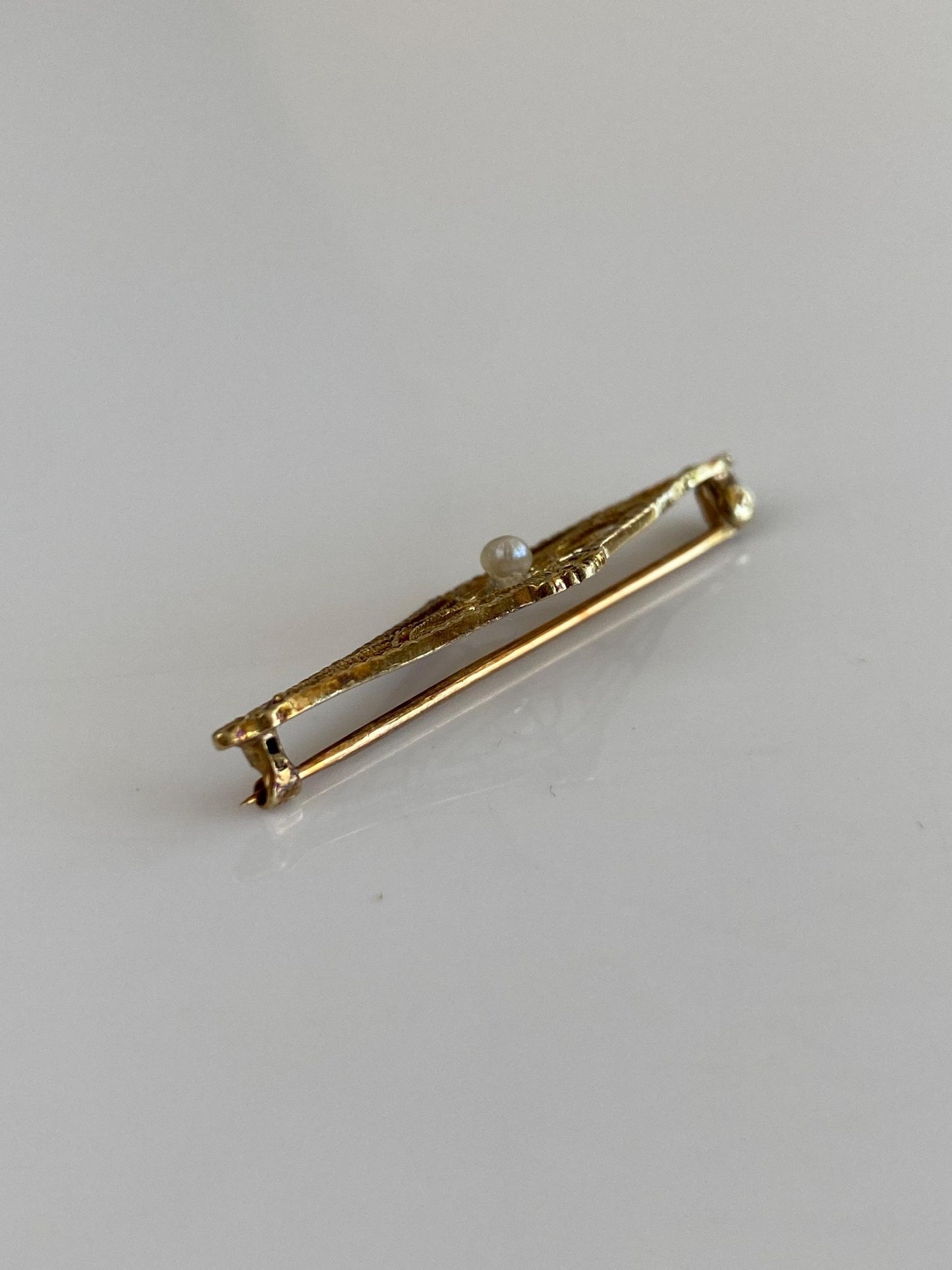 Vintage Solid 14k Yellow Gold Pearl Open Work Bar Pin