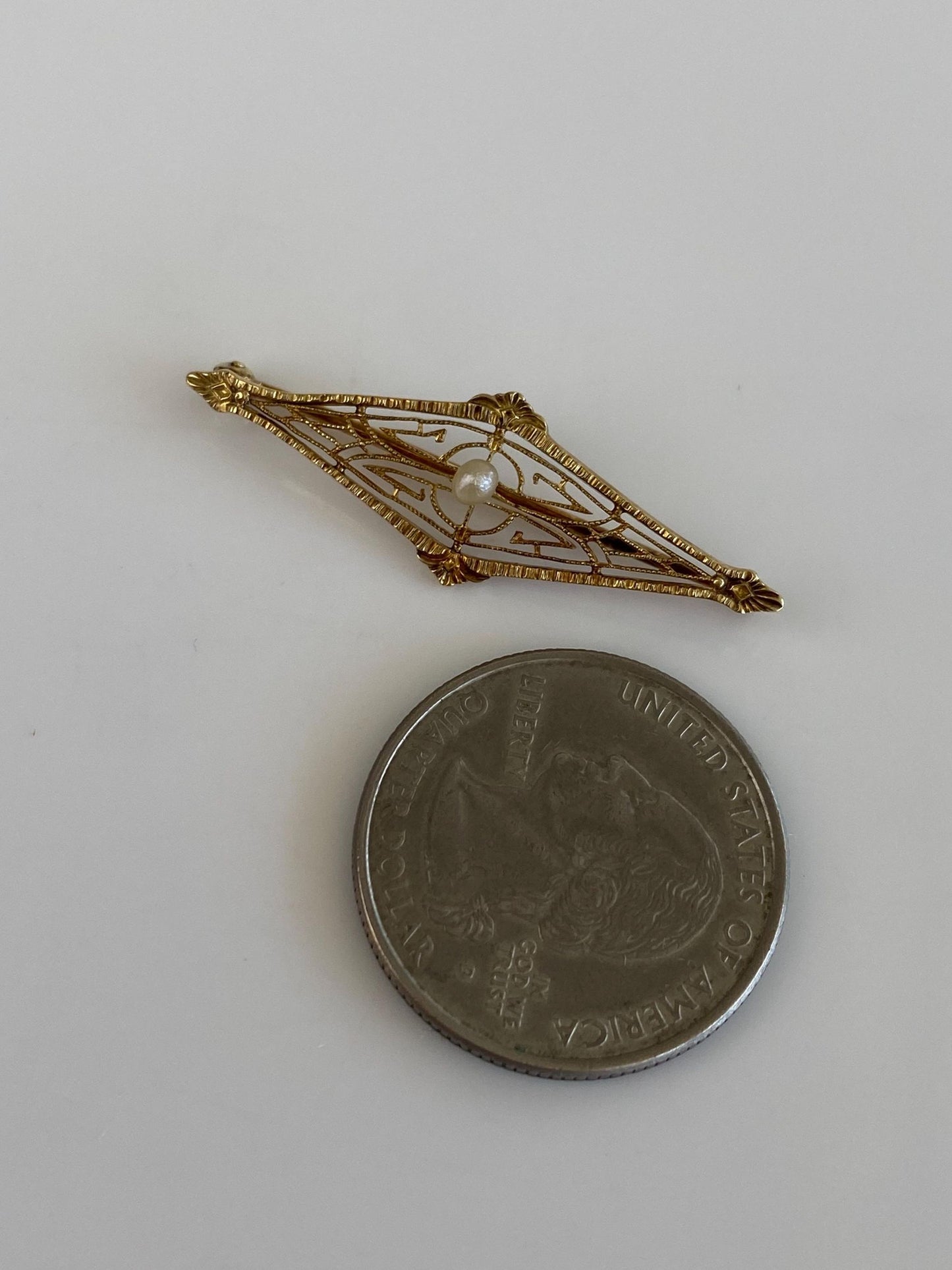 Vintage Solid 14k Yellow Gold Pearl Open Work Bar Pin