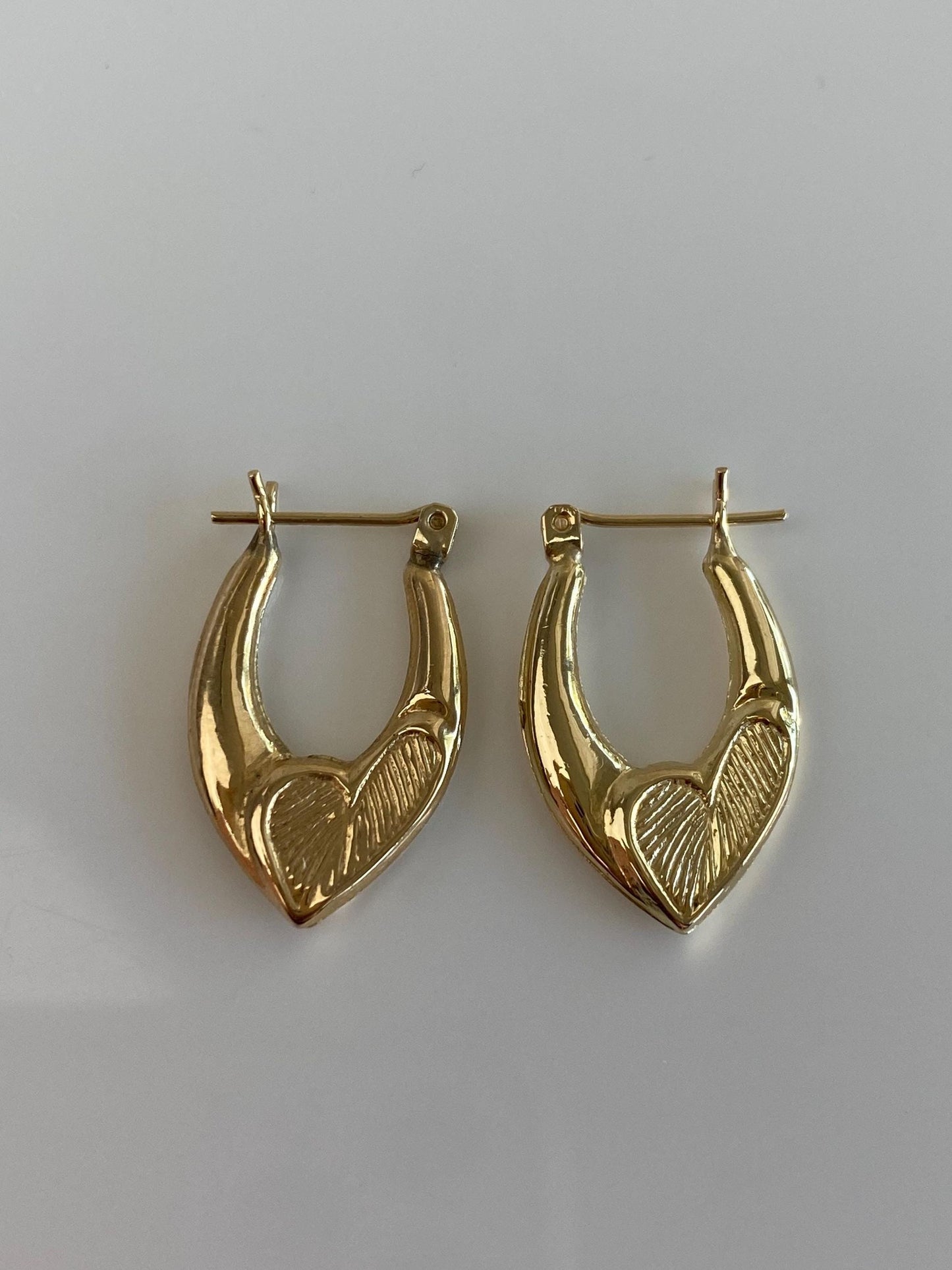 Vintage 14k Yellow Gold Heart Design Chevron Hoop Earrings