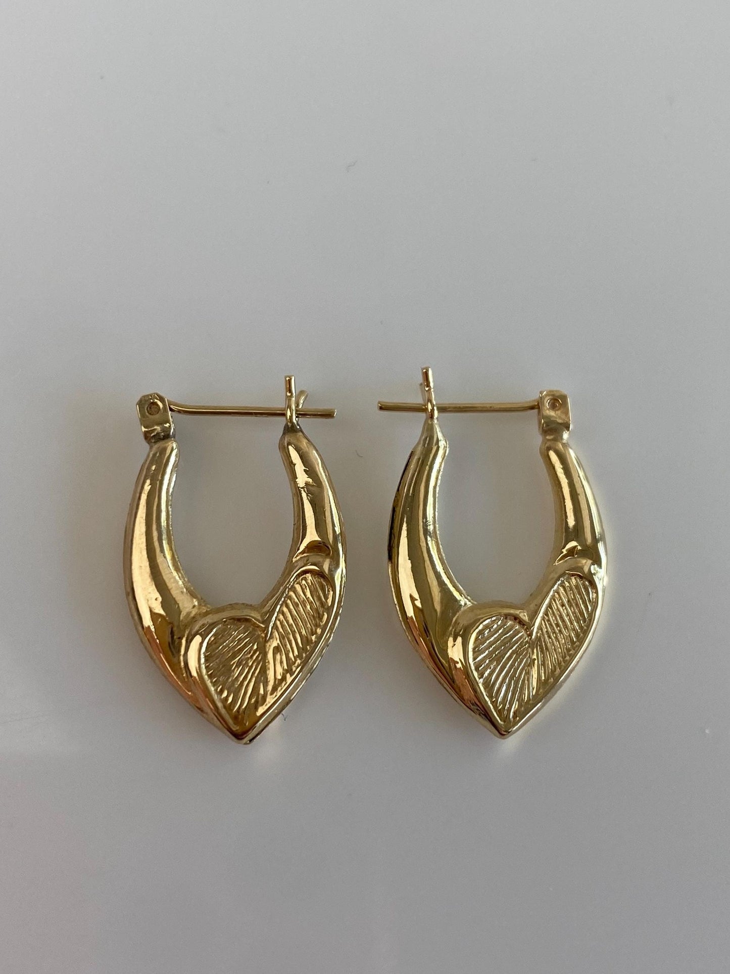 Vintage 14k Yellow Gold Heart Design Chevron Hoop Earrings