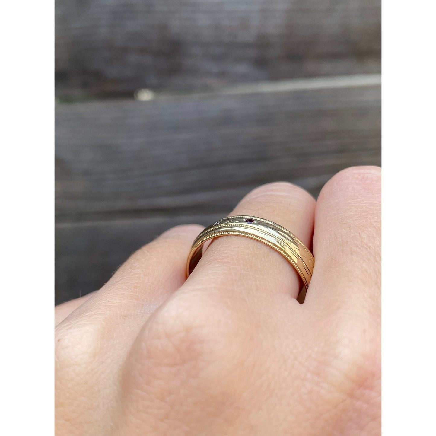 Vintage Solid 10k Yellow Gold Tiny Diamond & Ruby Milgrain Ring Band - Size 11.75