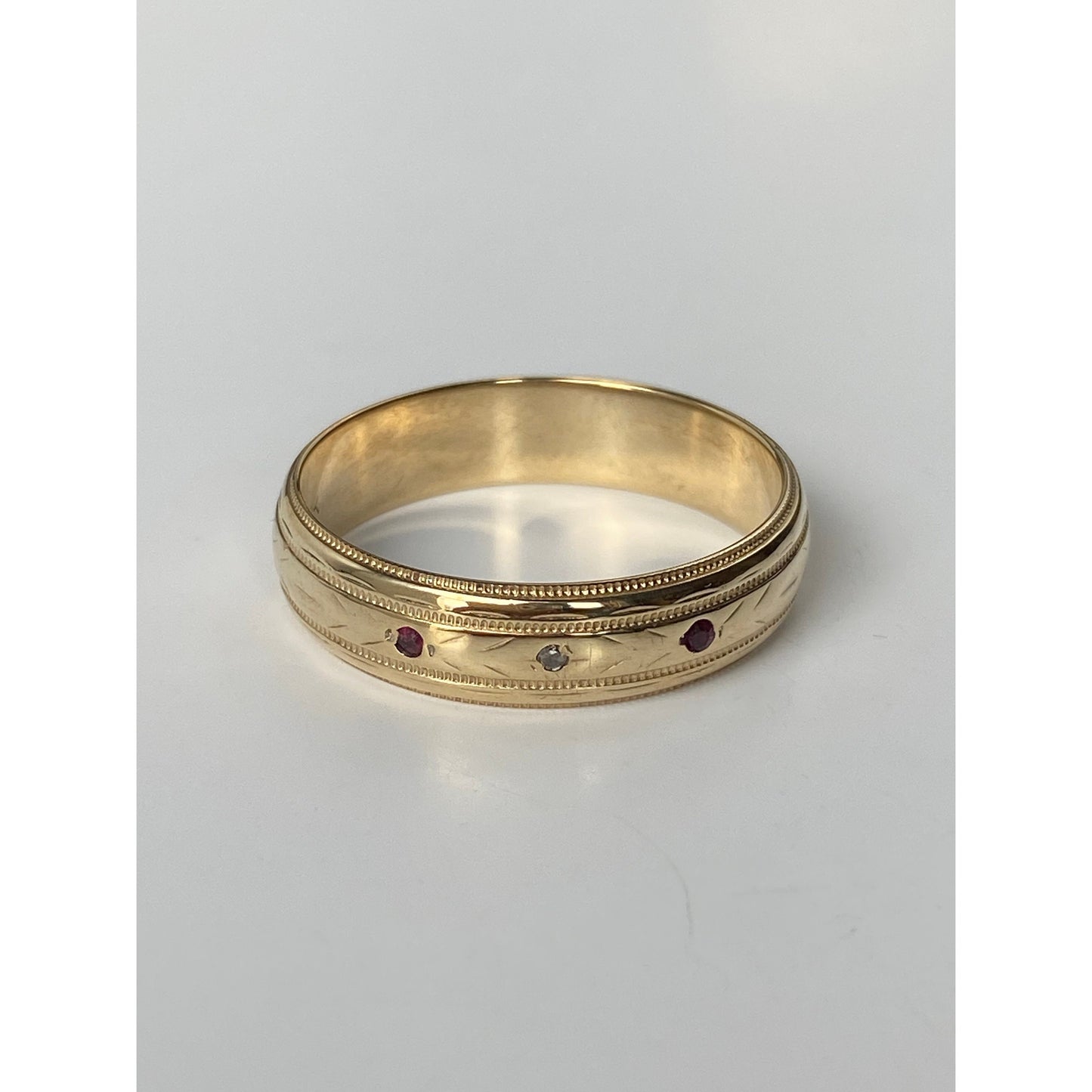 Vintage Solid 10k Yellow Gold Tiny Diamond & Ruby Milgrain Ring Band - Size 11.75