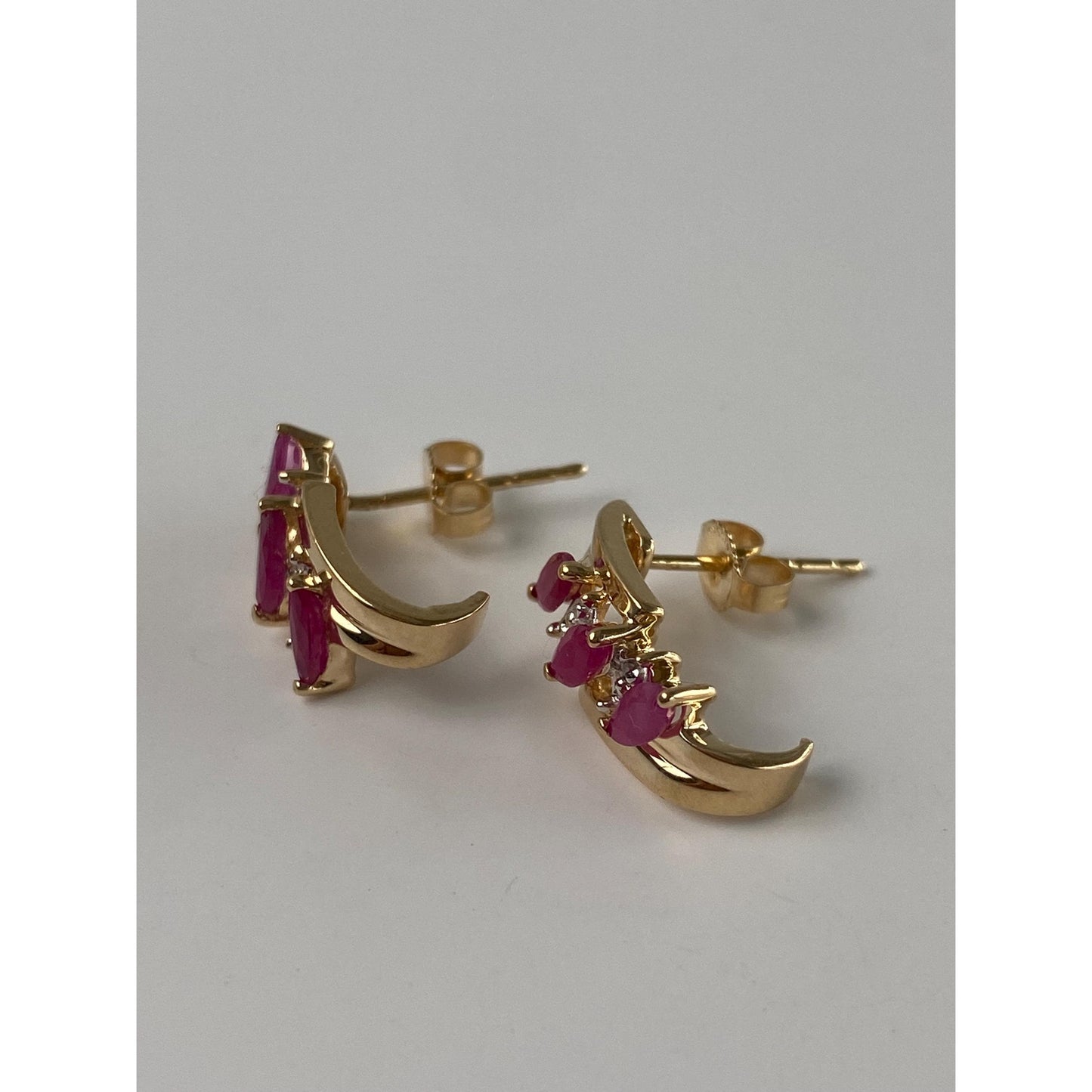 Vintage Solid 14k White & Yellow Gold Ruby Drop Stud Earrings