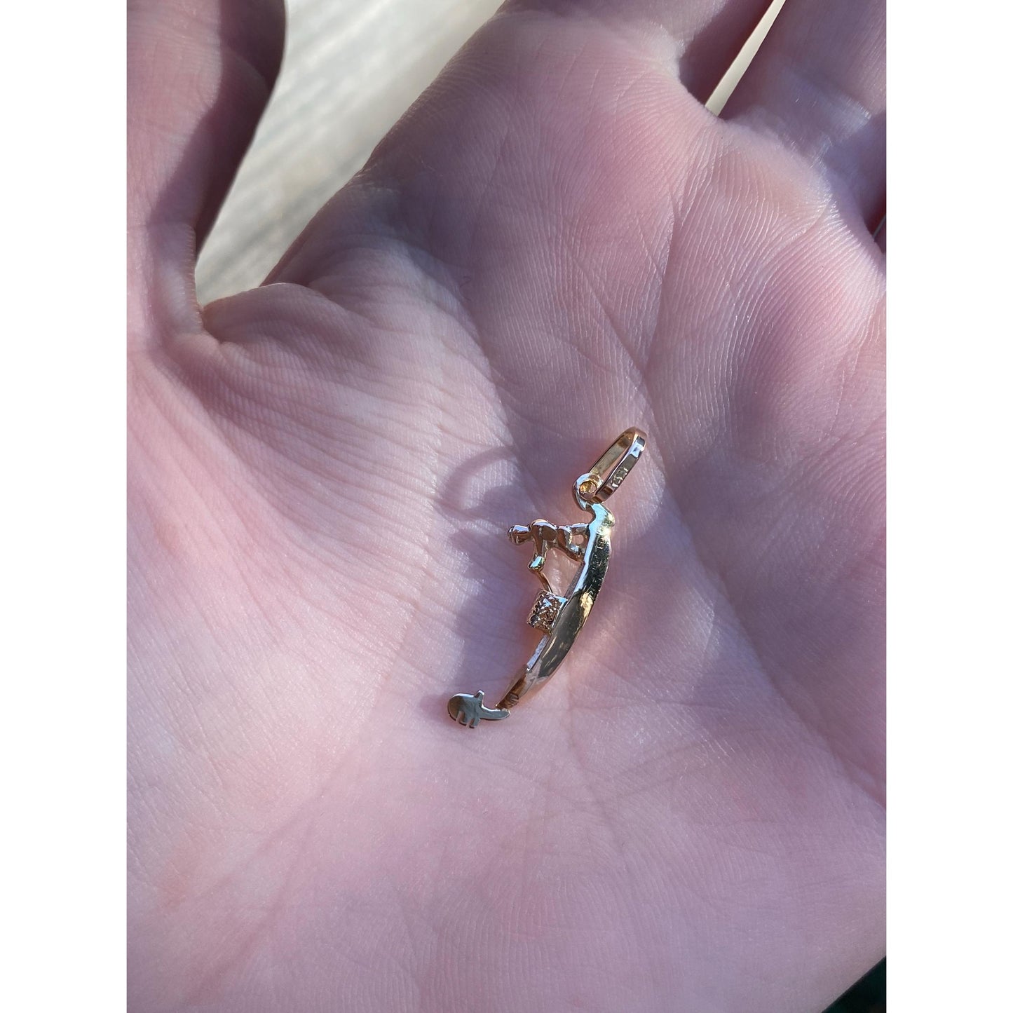 Vintage Solid 18k Yellow Gold Gondola Charm