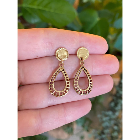 Vintage Solid 18k Yellow Gold Diamond Cut Teardrop Dangle Stud Earrings