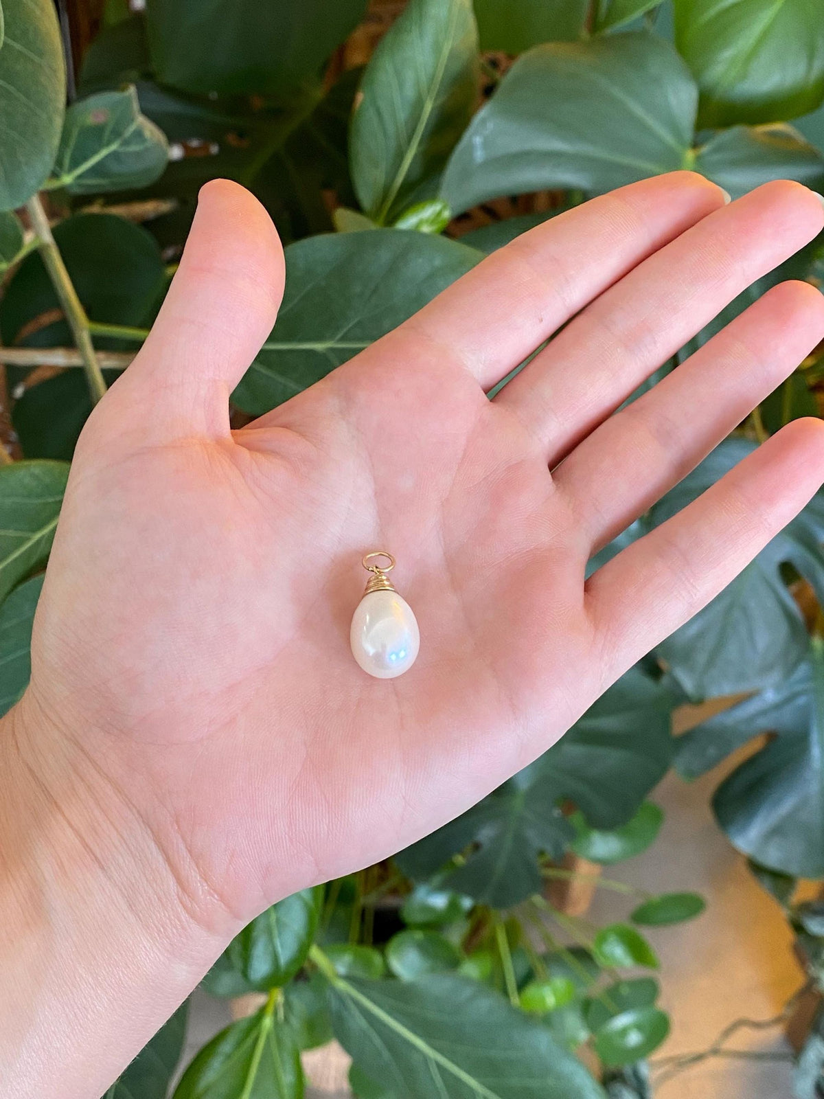 Vintage Solid 14k Yellow Gold Large Pearl Charm