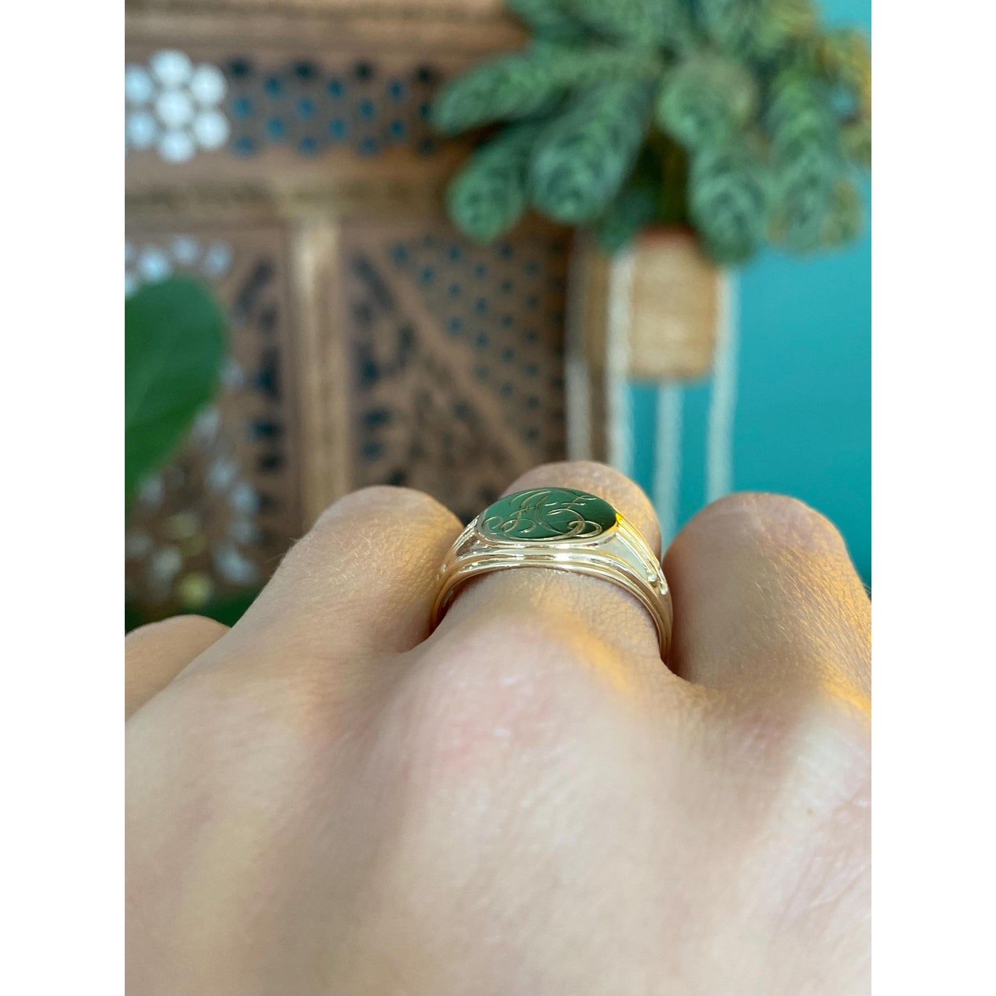 Vintage Solid 14k Yellow Gold Engraved Signet Ring - Size 7.75