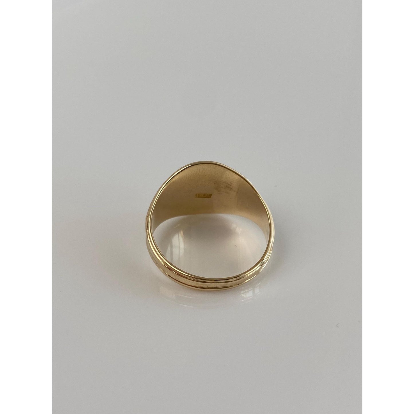 Vintage Solid 14k Yellow Gold Engraved Signet Ring - Size 7.75