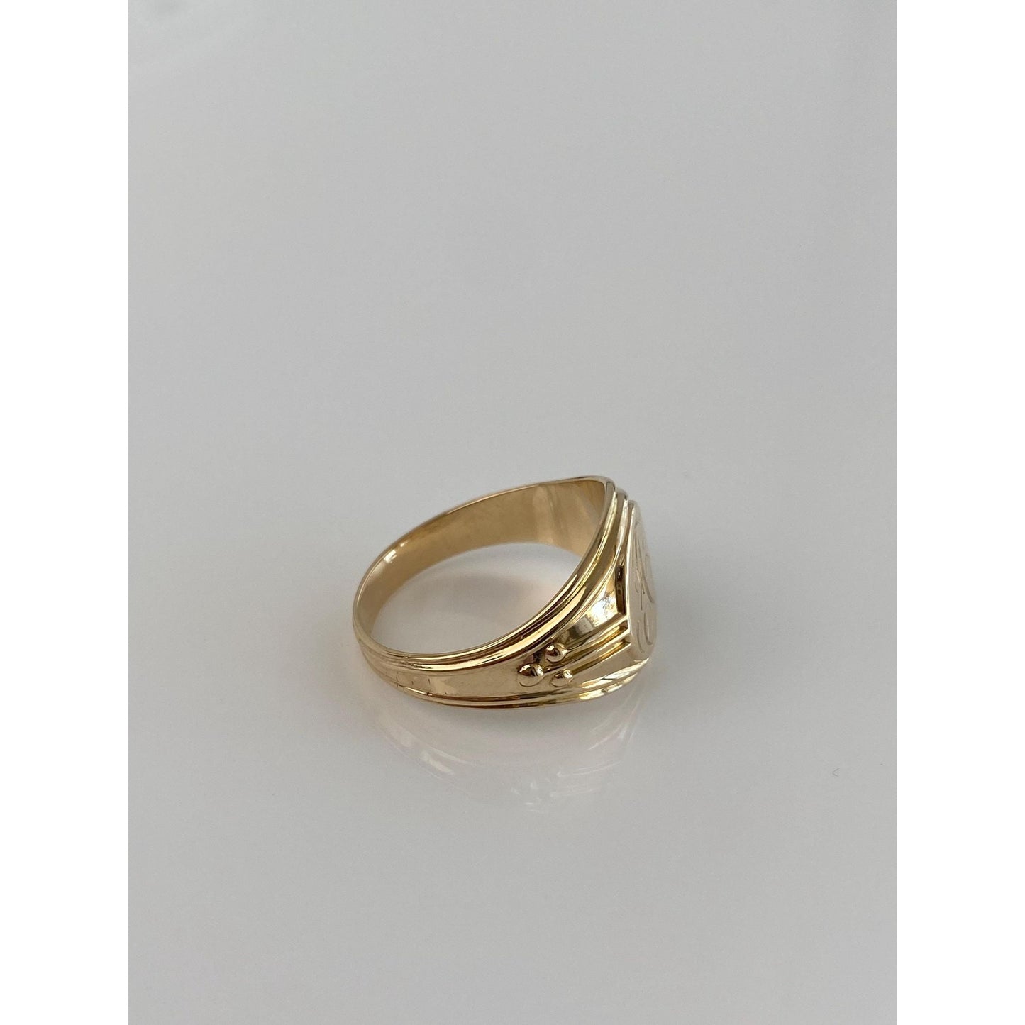 Vintage Solid 14k Yellow Gold Engraved Signet Ring - Size 7.75