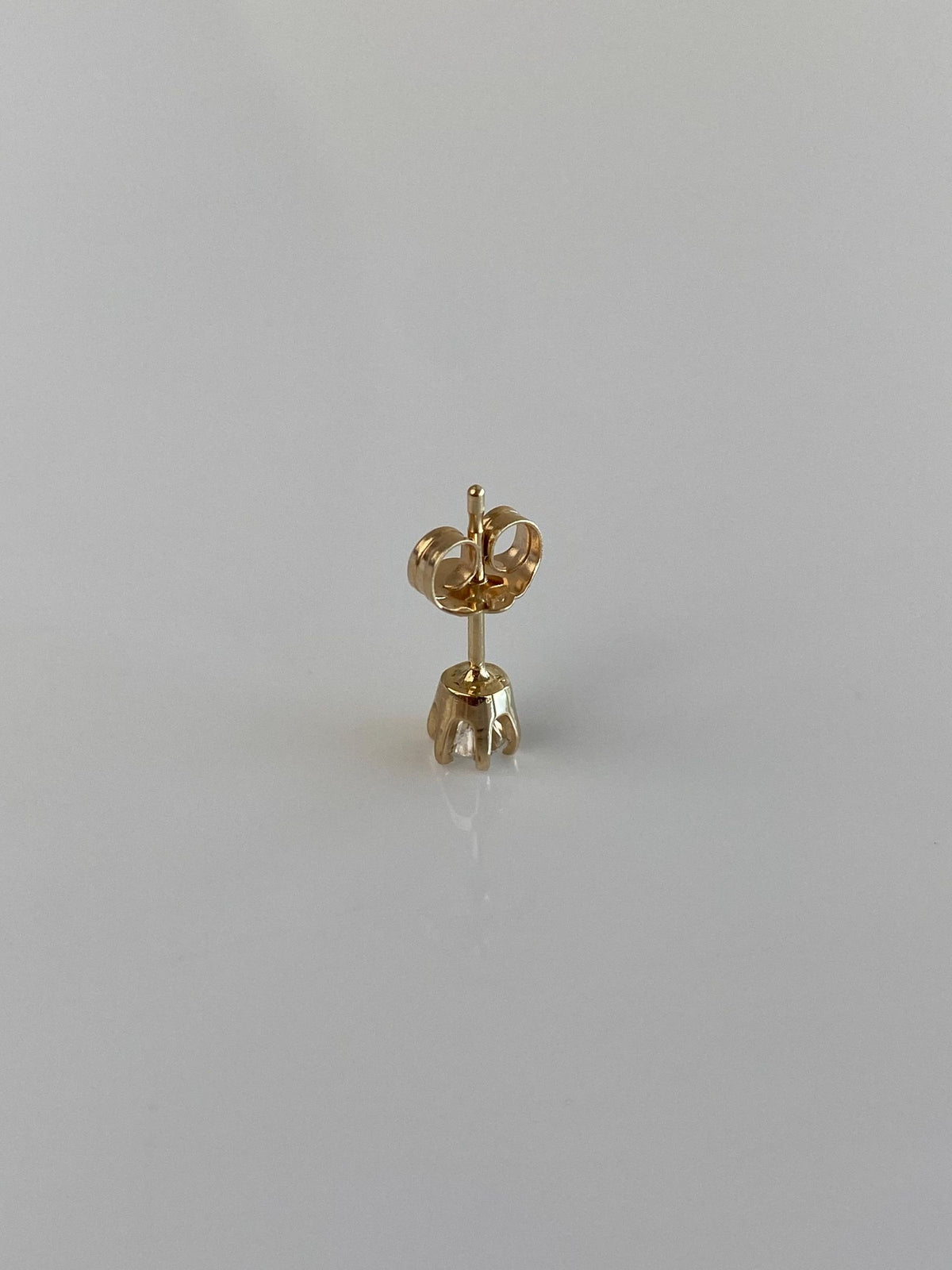 Vintage Solid 14k Yellow Gold SINGLE Diamond Stud Earring