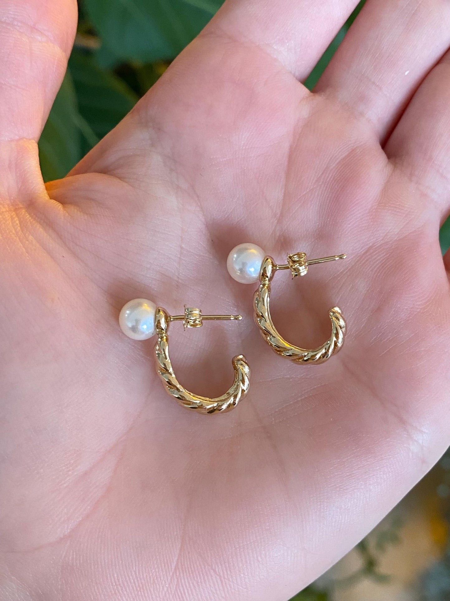 Vintage Solid 14k Yellow Gold Pearl Twist Drop Earrings