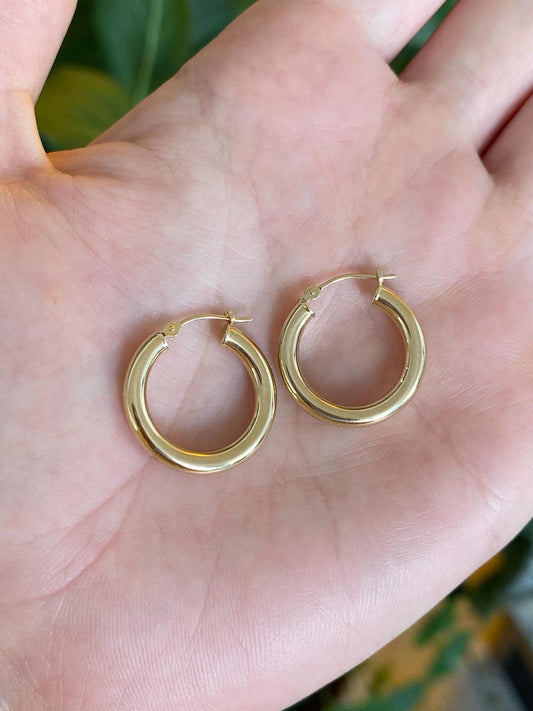Vintage 14k Yellow Gold Hoop Earrings