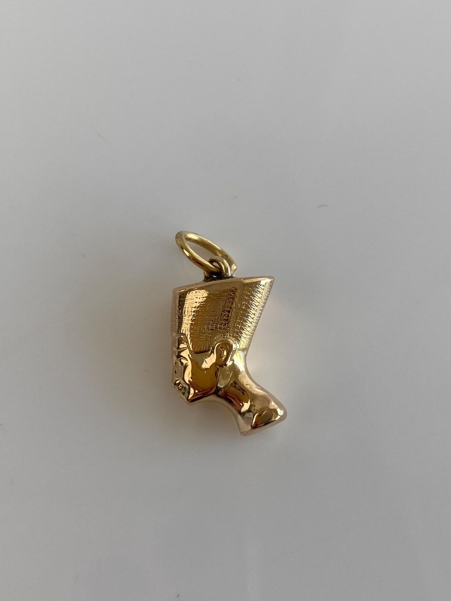 Vintage 18k Yellow Gold Nefretiti Charm
