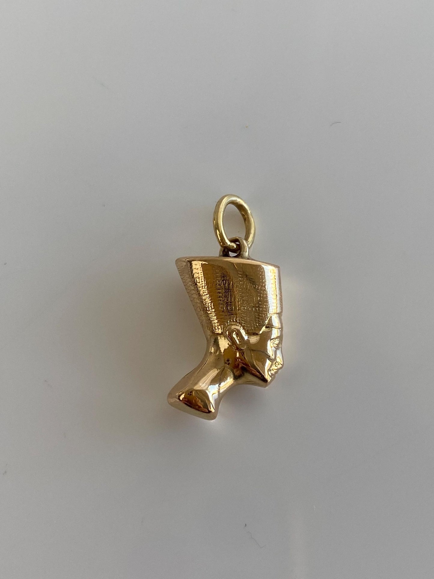 Vintage 18k Yellow Gold Nefretiti Charm