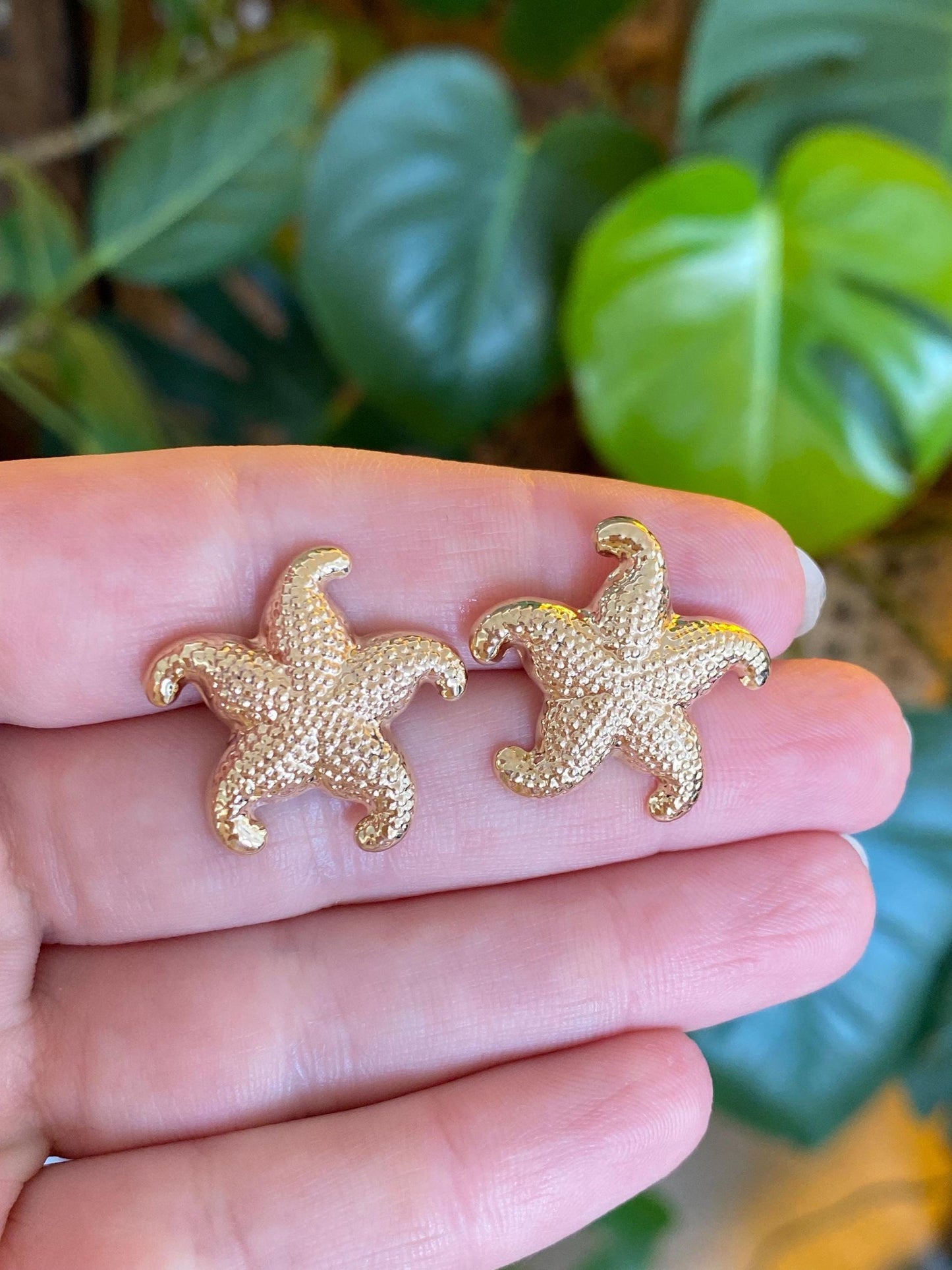Vintage 14k Yellow Gold Starfish Stud Earrings