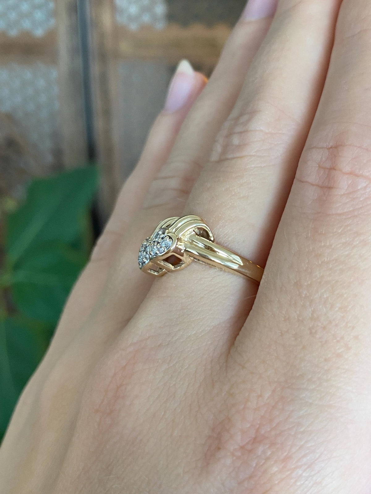 Vintage Solid 14k Yellow Gold Diamond Hearts Ring - Size 7.75