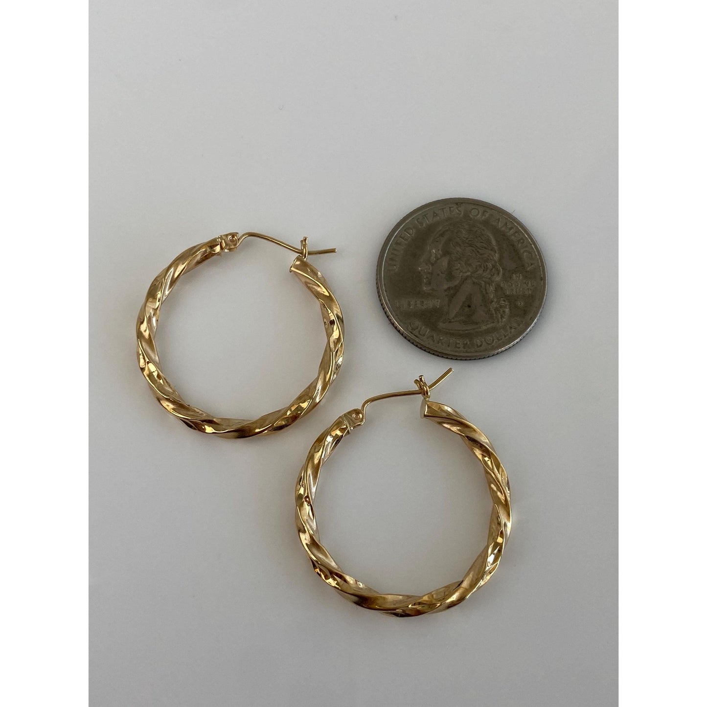 Vintage 14k Yellow Gold Twist Hoop Earrings