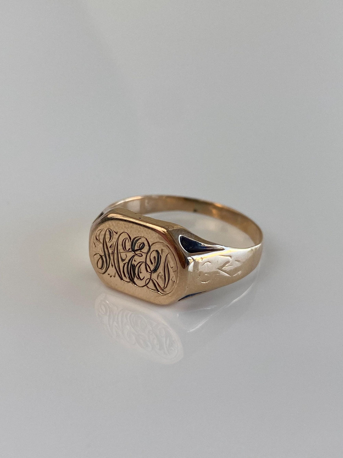 Vintage Solid 10k Rosey Gold Monogram Signet Ring - Size 11