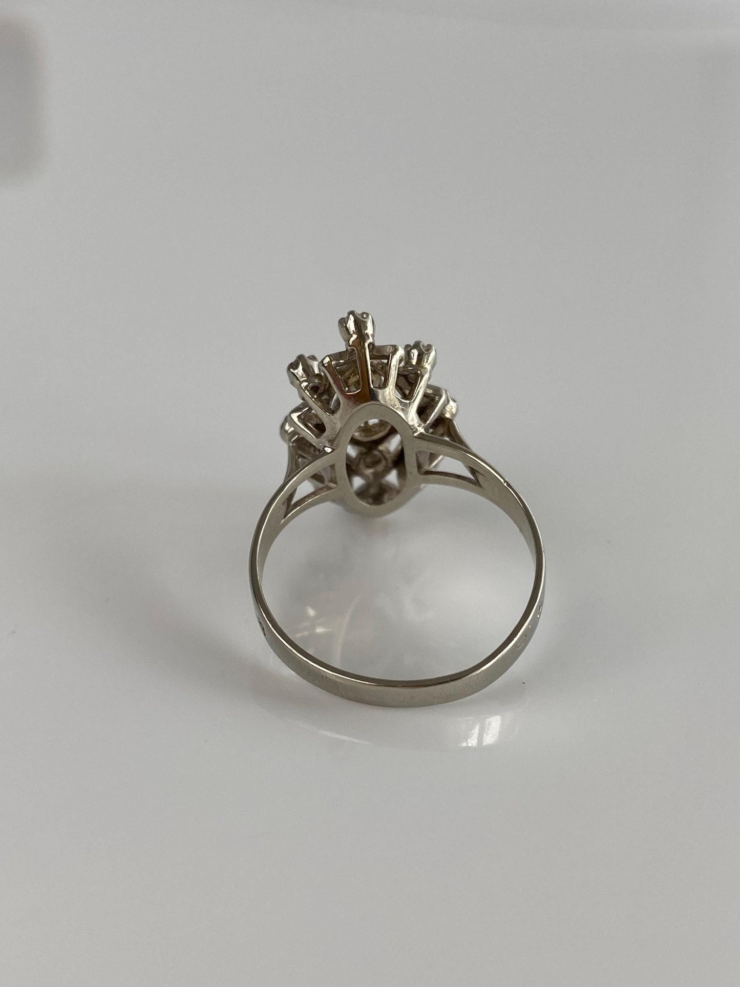 Vintage Solid 18k White Gold Diamond Cluster Ring - Size 6.25