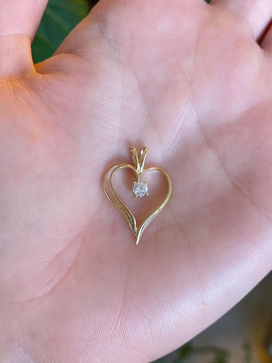 Vintage Solid 14k Yellow Gold Clear Cubic Zirconia Heart Charm
