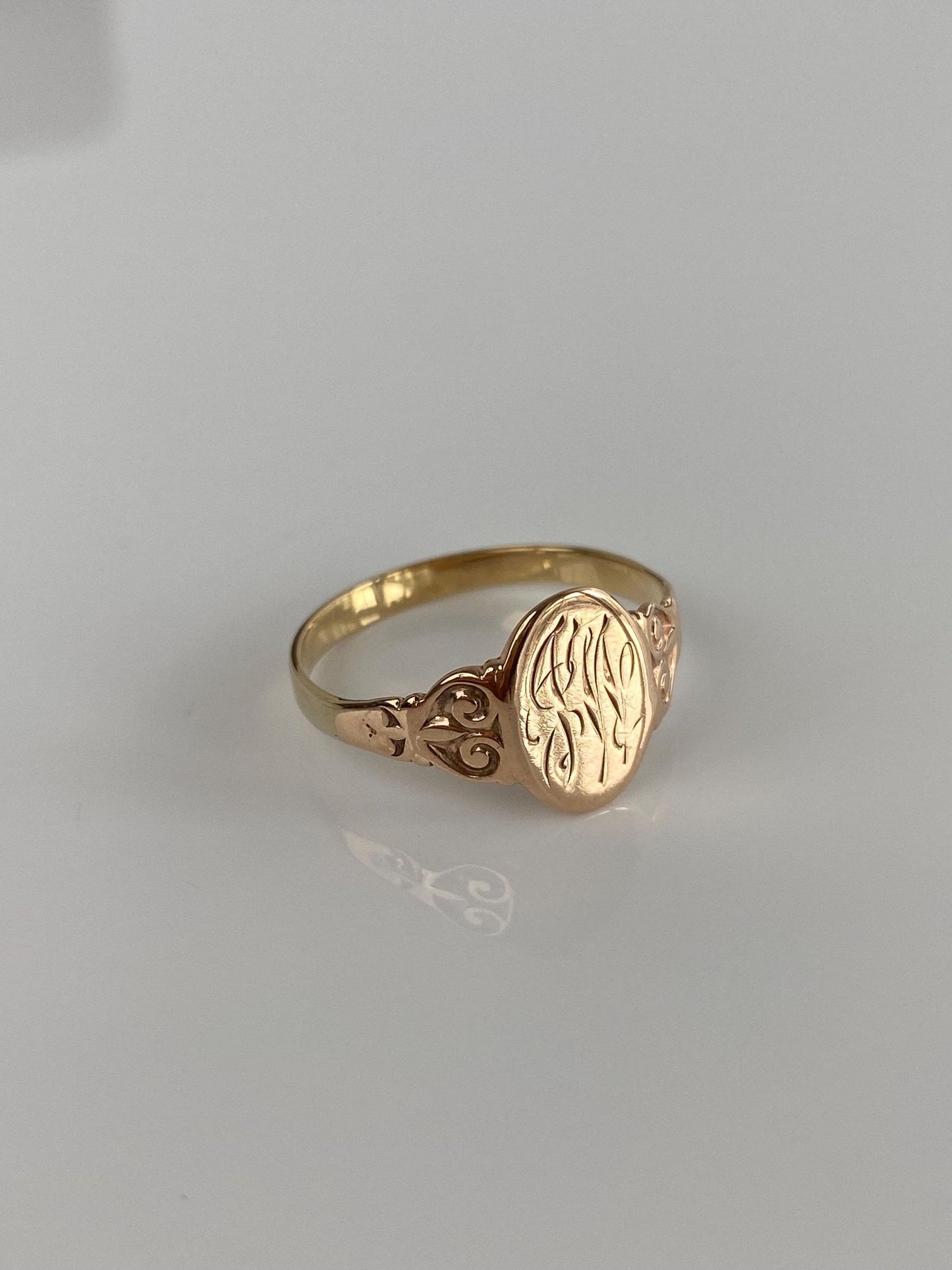 Vintage Solid 10k Yellow Gold Monogram Signet Ring - Size 8.5