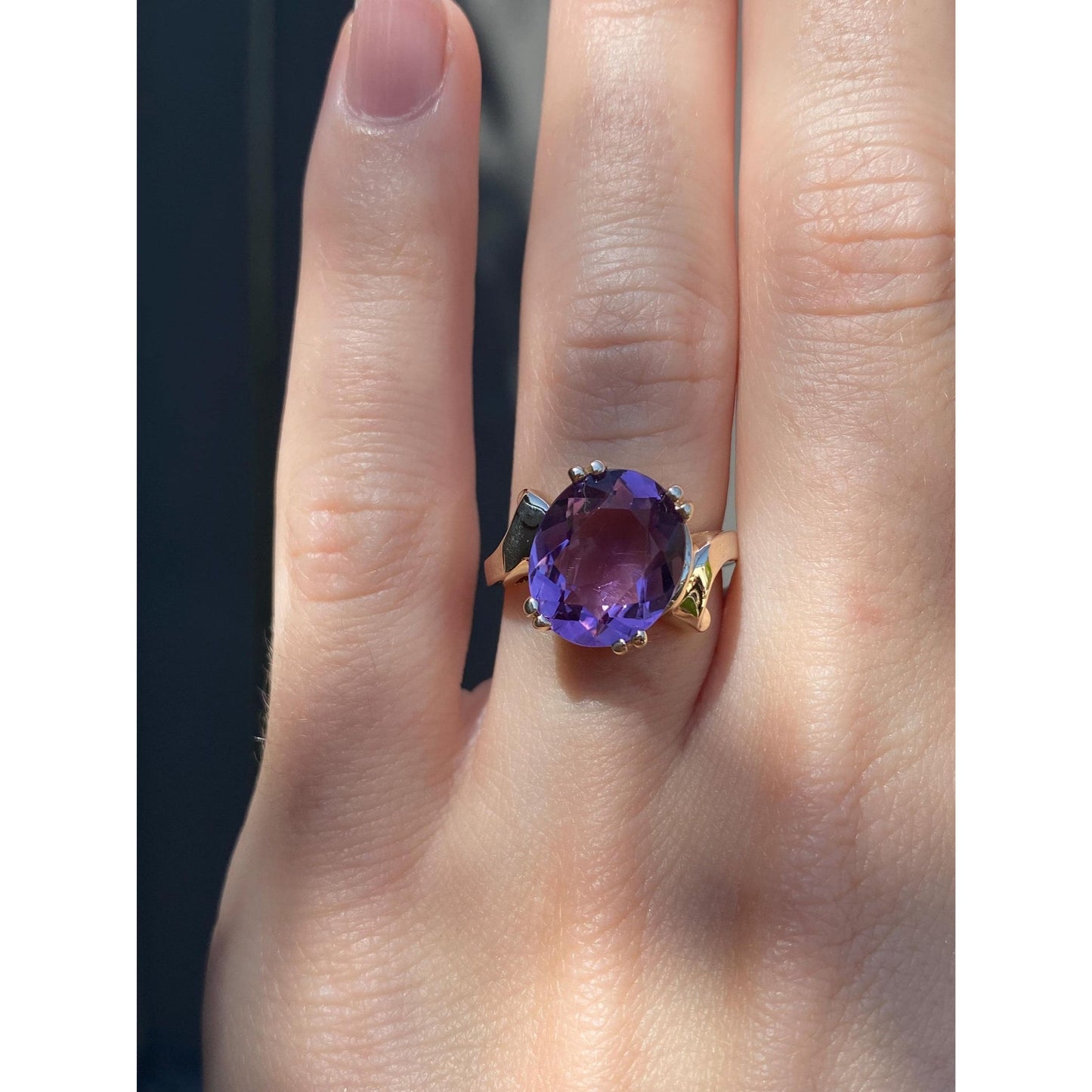 Vintage Solid 10k Yellow Gold Amethyst Ring - Size 5.5