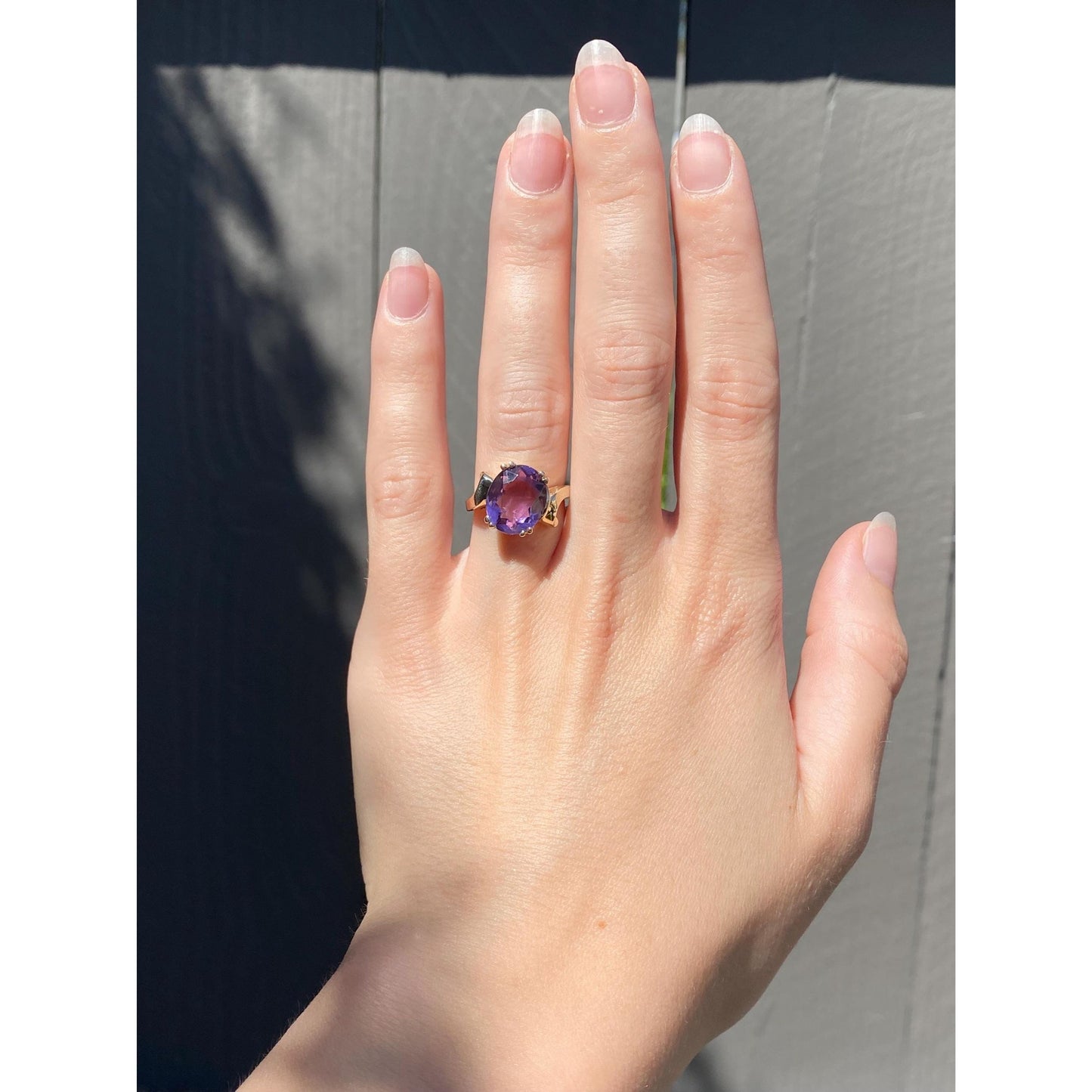 Vintage Solid 10k Yellow Gold Amethyst Ring - Size 5.5