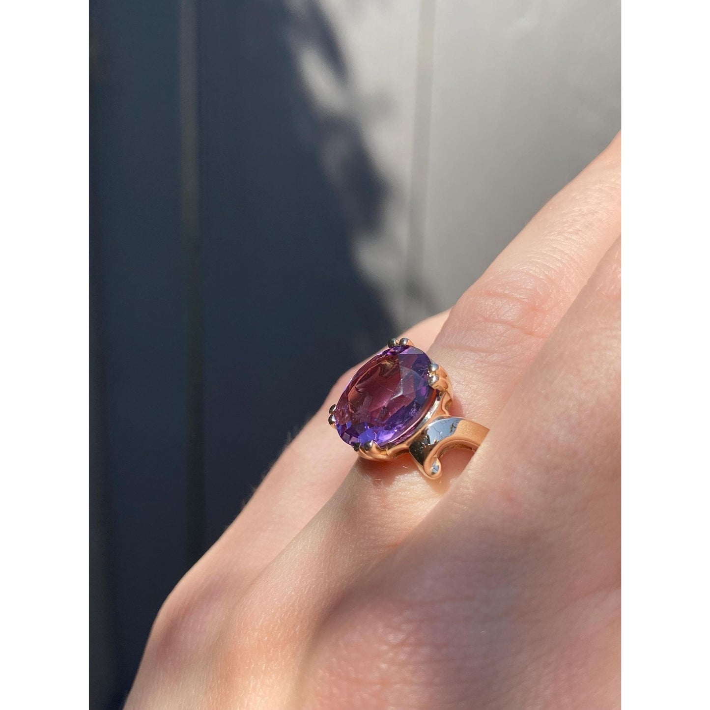 Vintage Solid 10k Yellow Gold Amethyst Ring - Size 5.5