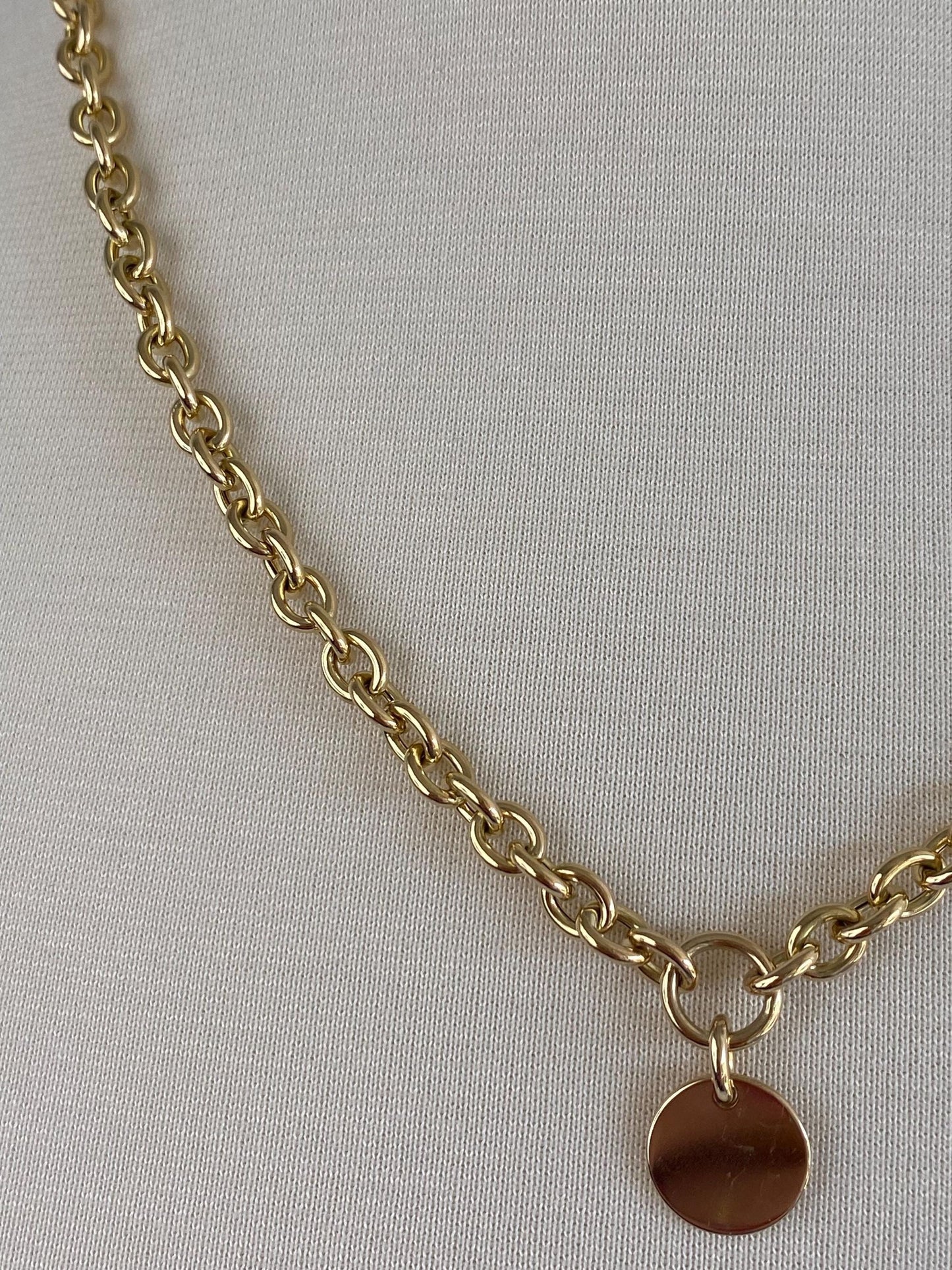 GUCCI 18k Yellow Gold Chunky Cable Chain w/ Disc Charm Necklace - 20.75 inches