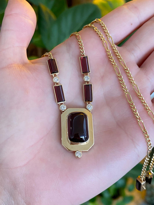 Vintage Solid 14k Yellow Gold Garnet Diamond Figaro Chain Necklace - 19 inches