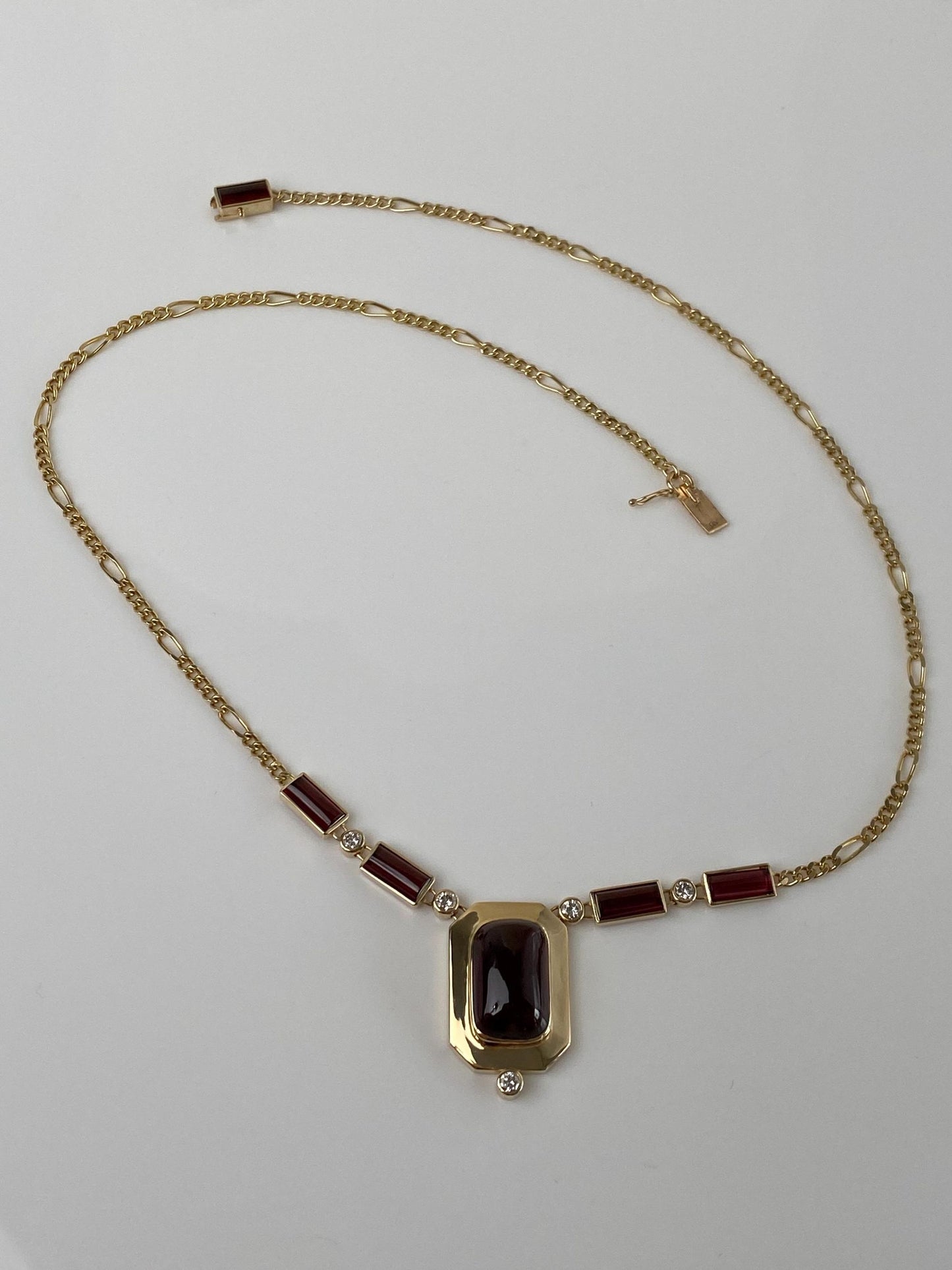 Vintage Solid 14k Yellow Gold Garnet Diamond Figaro Chain Necklace - 19 inches