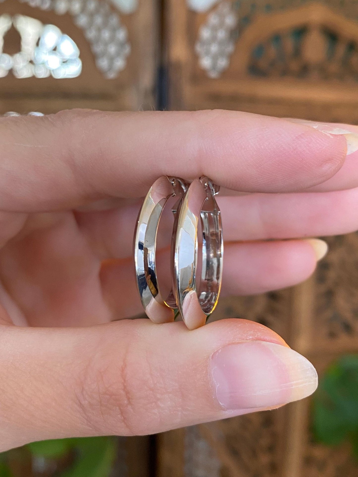 Vintage 14k White Gold Hoop Earrings