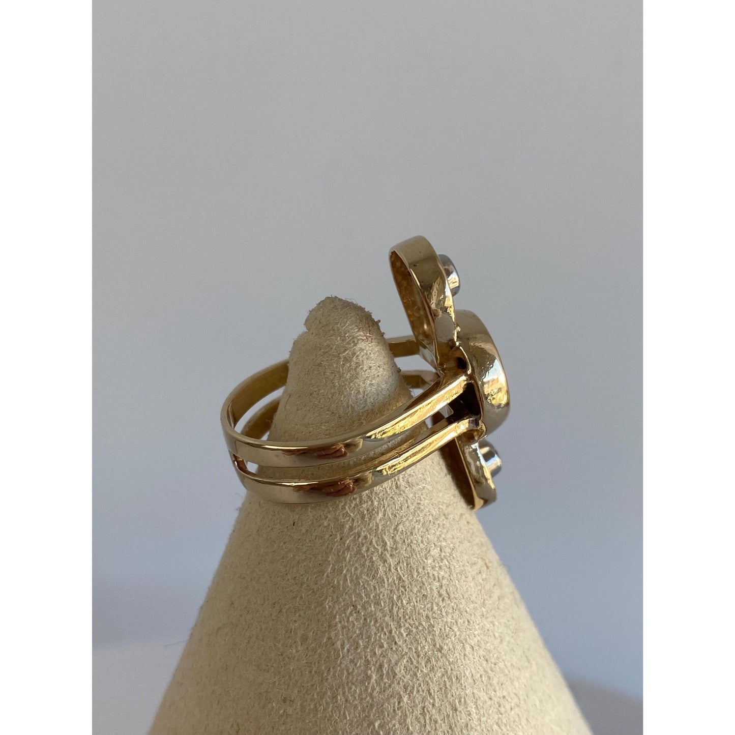 Vintage Solid 14k Yellow Gold Diamond Propeller Shape Ring - Size 4.5