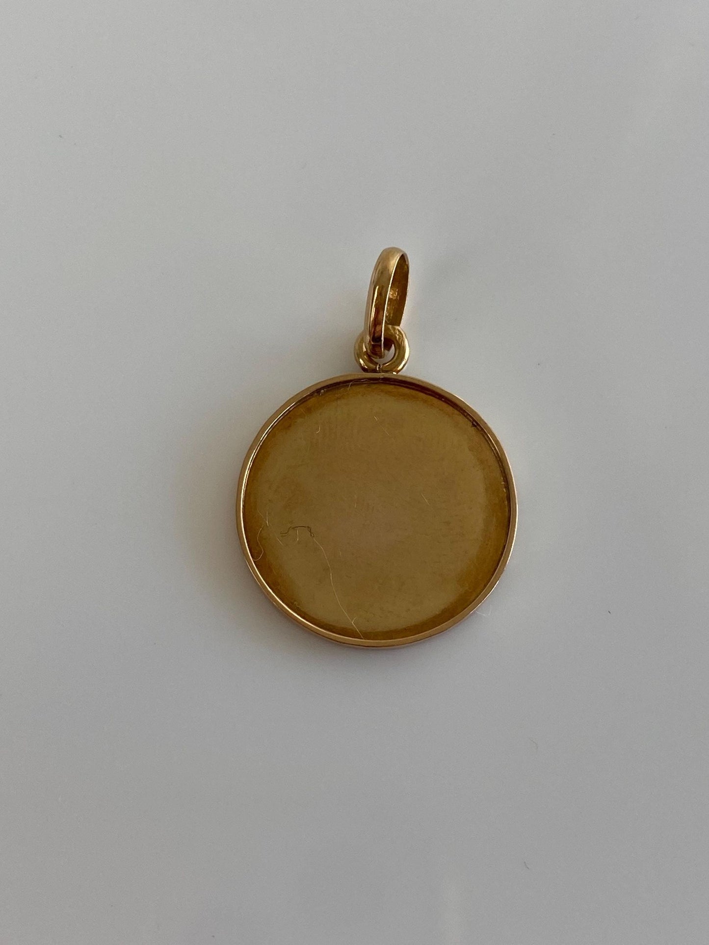 Vintage Solid 18k Yellow Gold Religious Charm