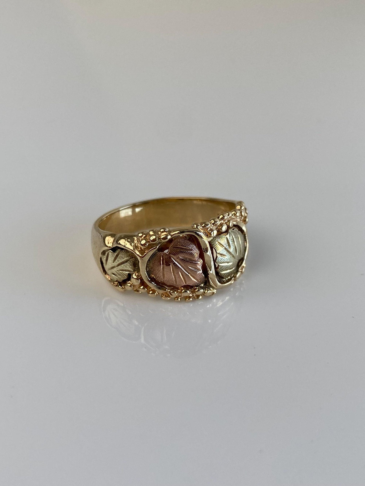 Solid 10k Black Hills Gold Leaves Ring Band - Size 8.5