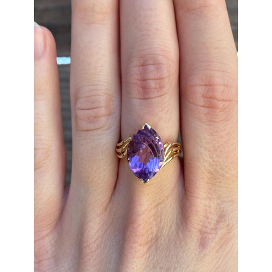 Vintage Solid 14k Yellow Gold Amethyst Twist Ring - Size 5.5