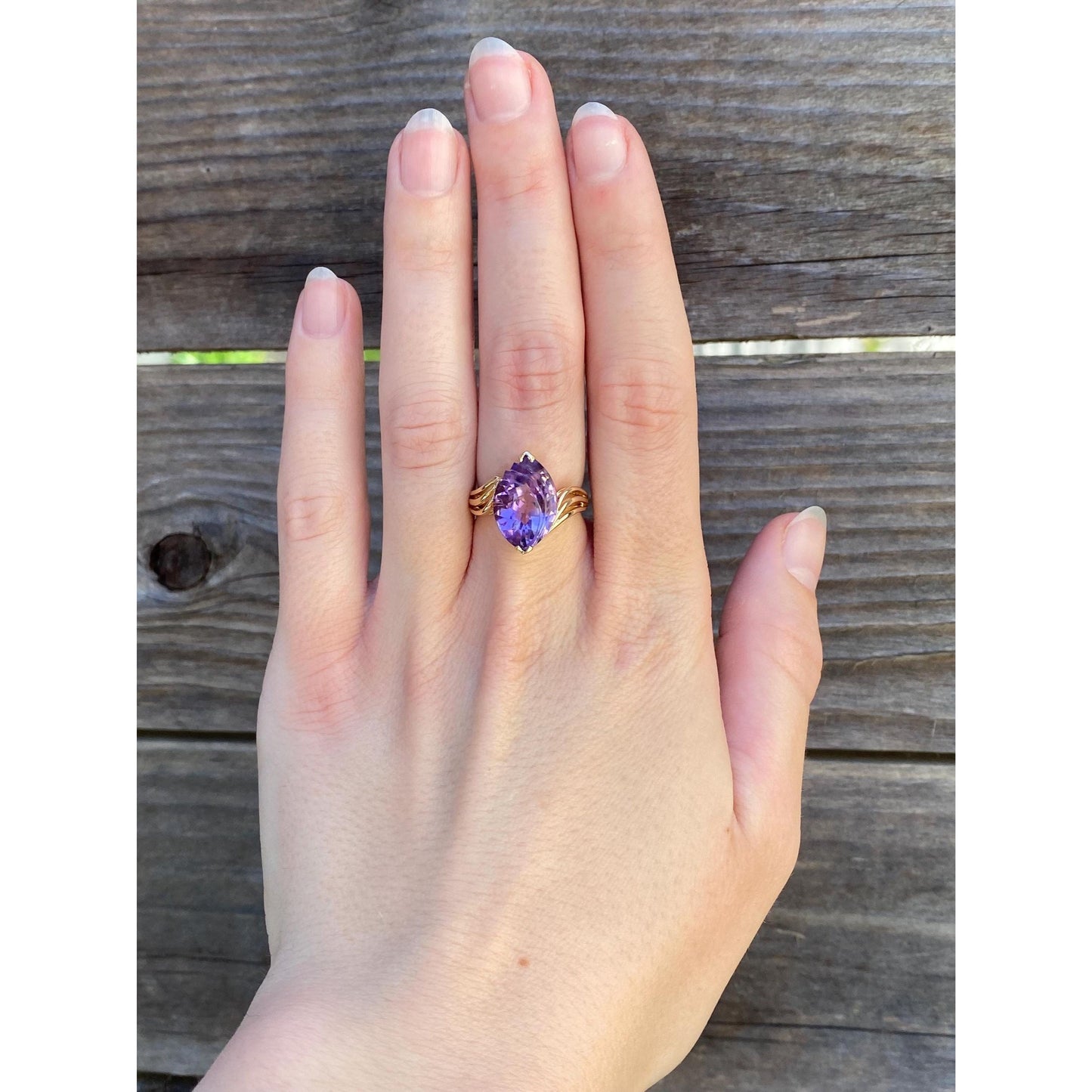 Vintage Solid 14k Yellow Gold Amethyst Twist Ring - Size 5.5