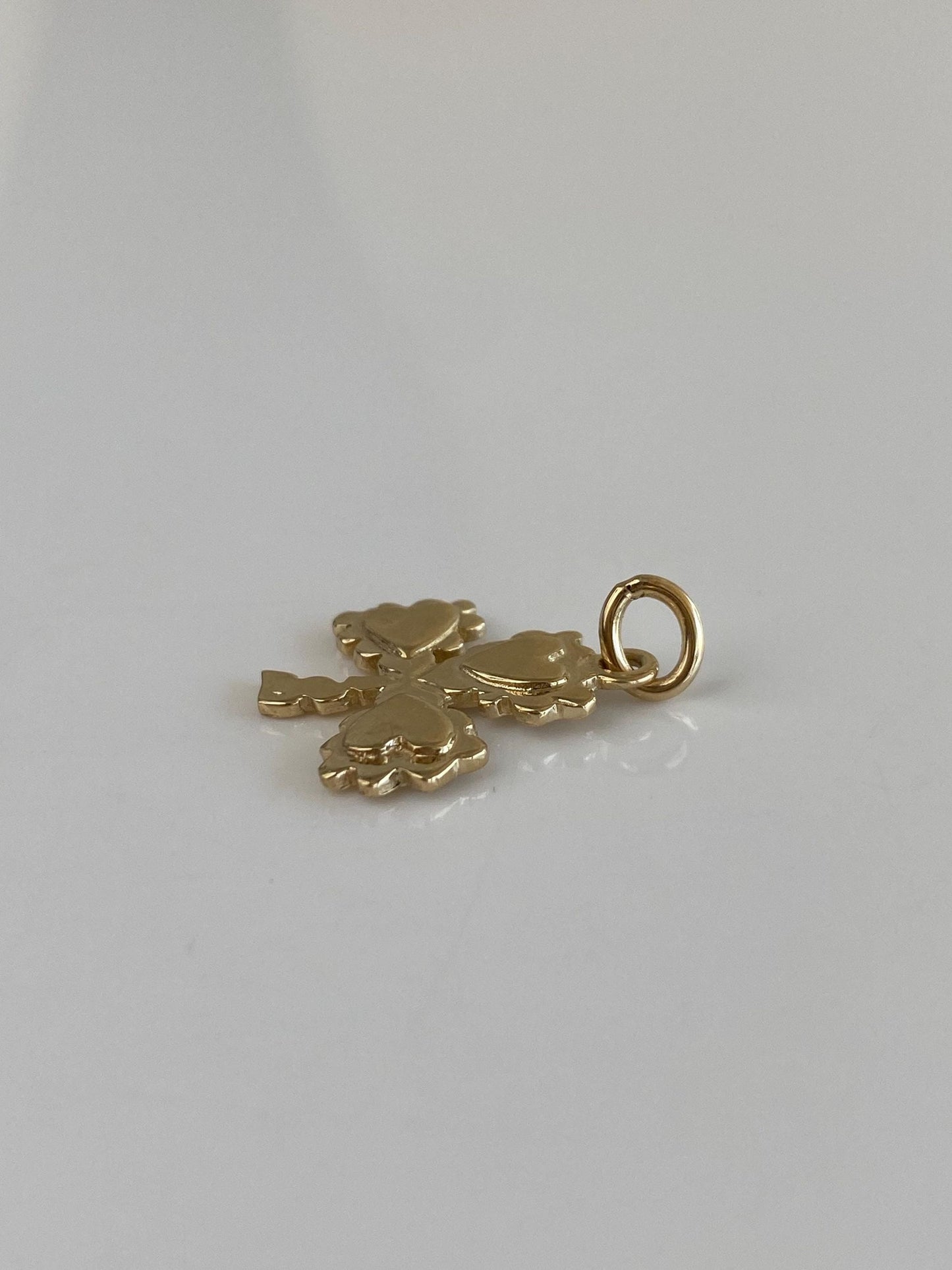 Vintage Solid 9k Yellow Gold Heart Clover Charm