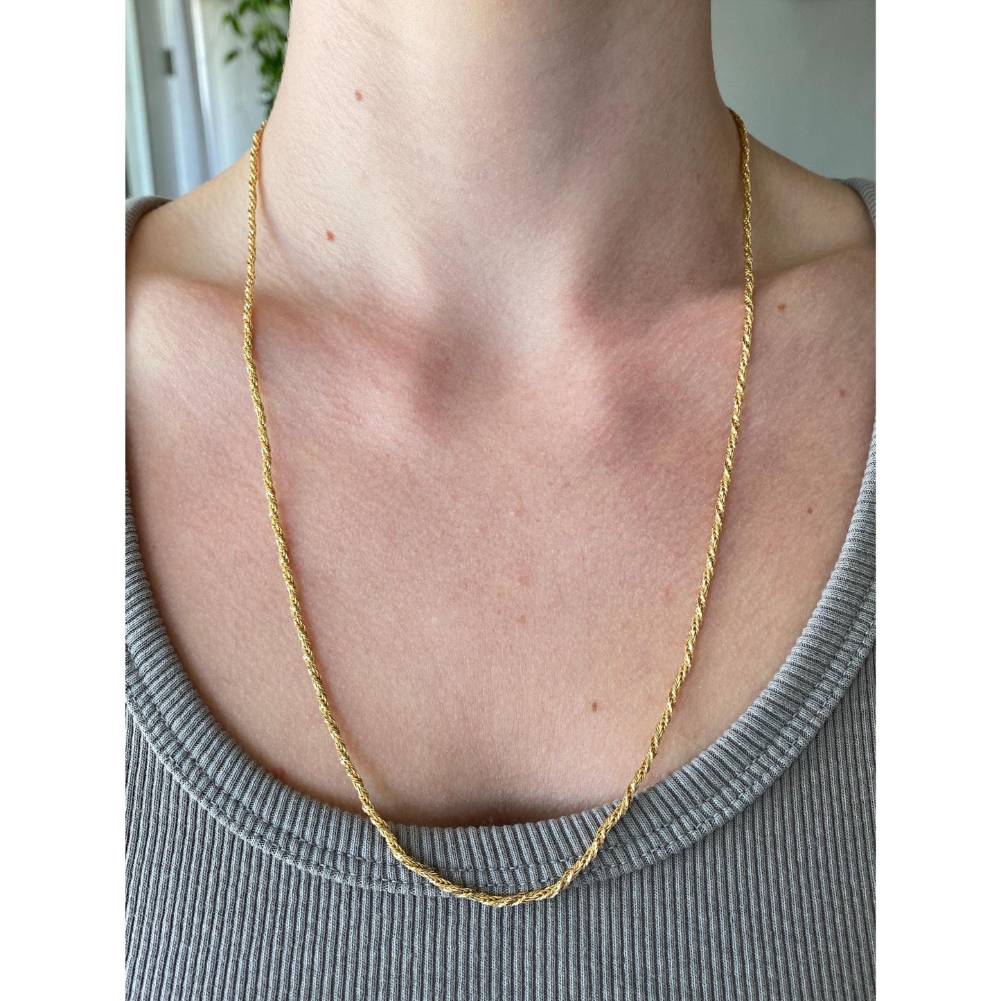 Solid 18k Yellow Gold Twist Chain Necklace - 23.25 inches