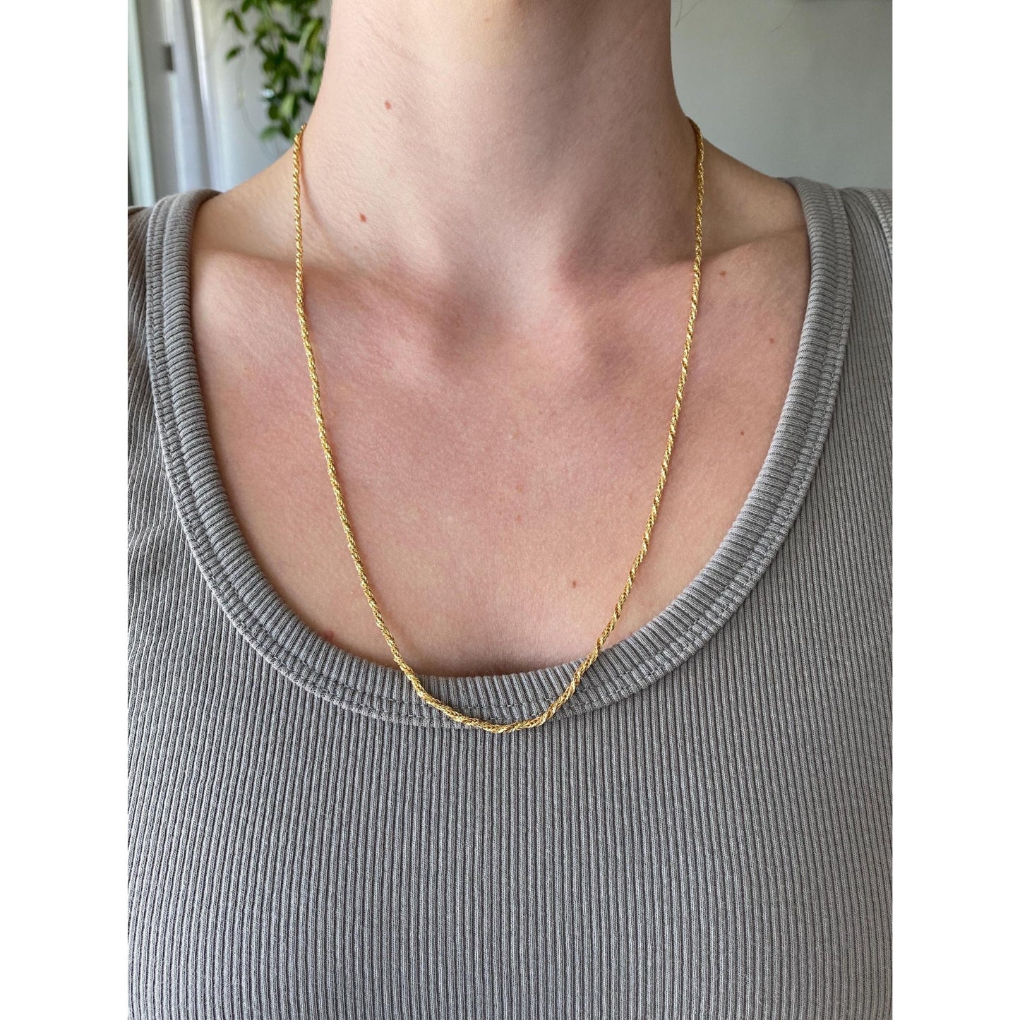 Solid 18k Yellow Gold Twist Chain Necklace - 23.25 inches