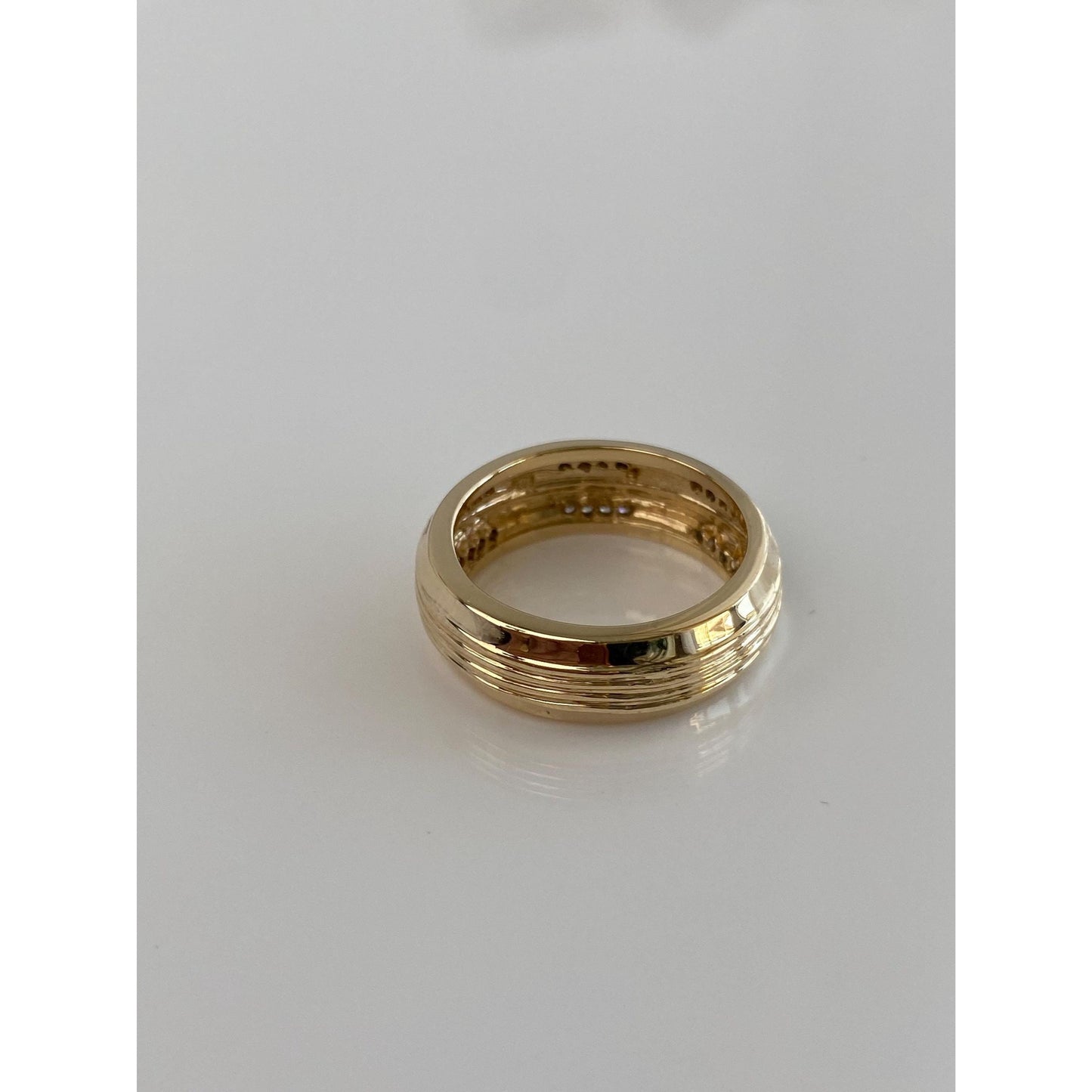 Solid 14k Yellow Gold Cubic Zirconia Lined Ring Band - Size 6.25