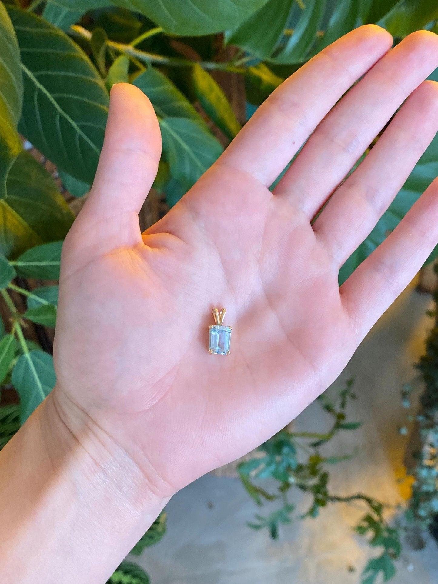 Vintage Solid 14k Yellow Gold Topaz Charm