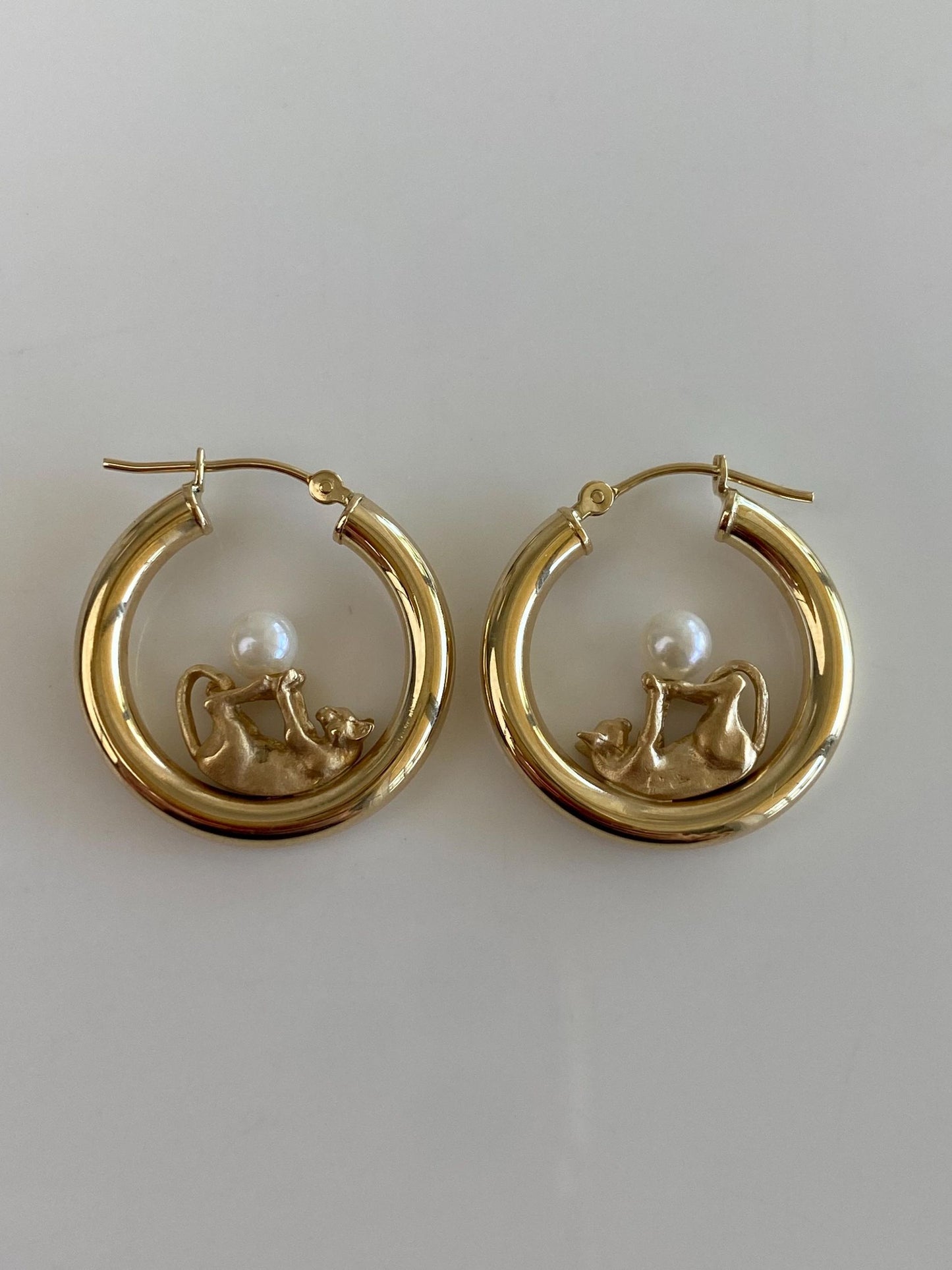 Vintage 14k Yellow Gold Pearl Kitten Playing Hoop Earrings